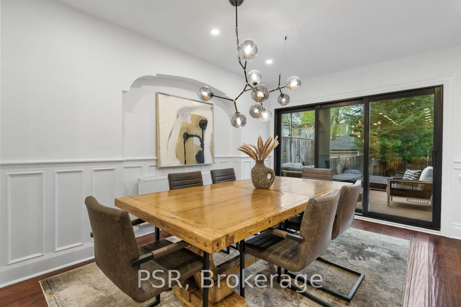 Photo 11 of 51 Camberwell Road, Toronto, Humewood-Cedarvale — HOMEH