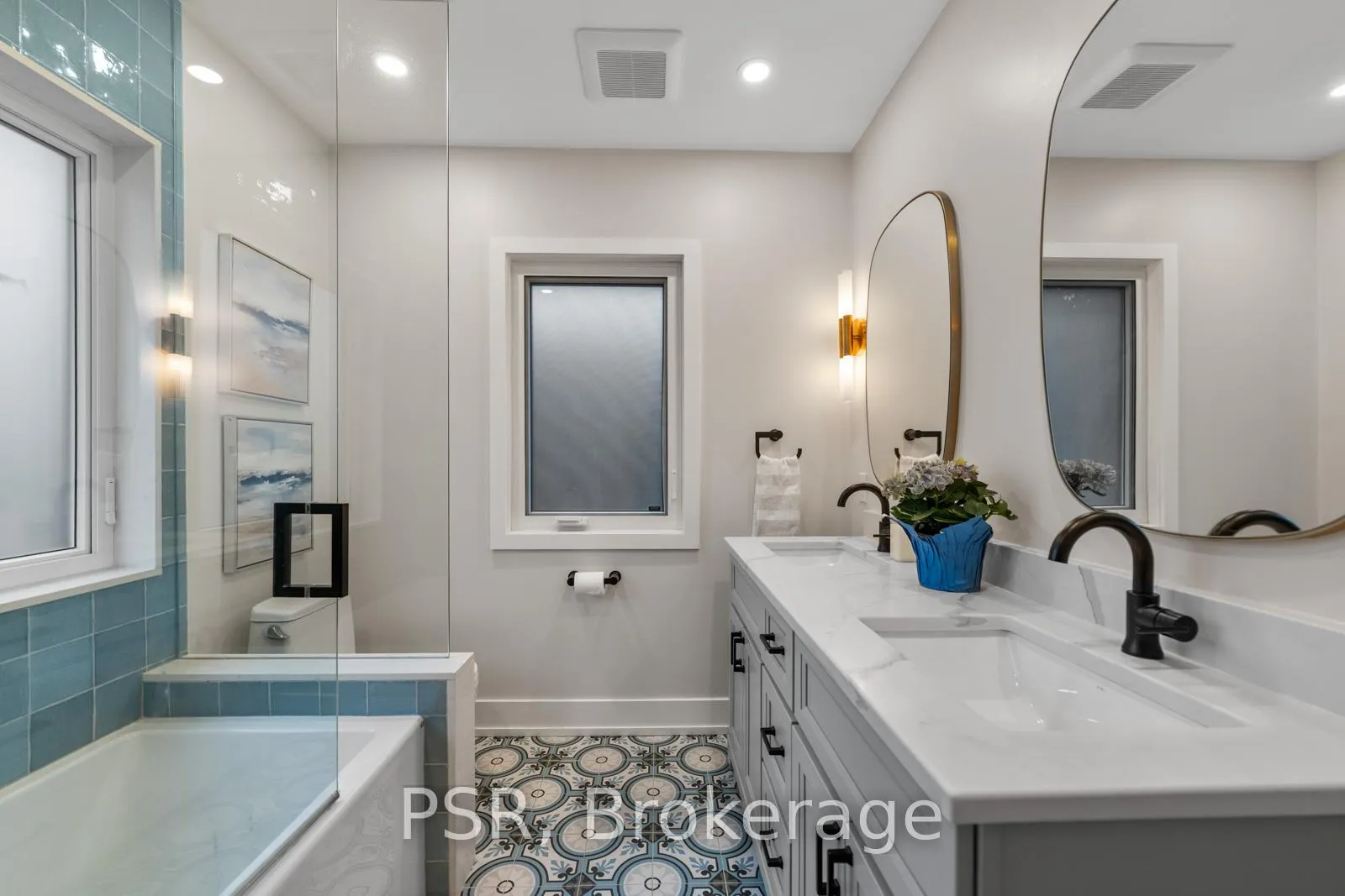 Photo 22 of 51 Camberwell Road, Toronto, Humewood-Cedarvale — HOMEH