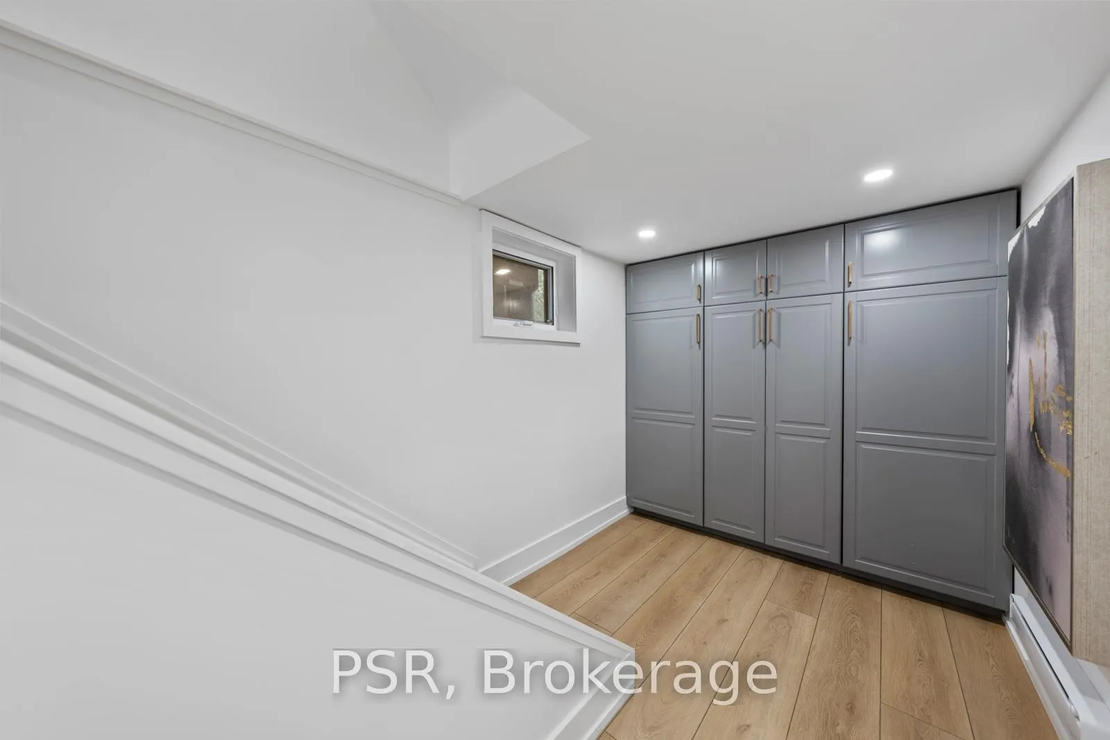 Photo 25 of 51 Camberwell Road, Toronto, Humewood-Cedarvale — HOMEH