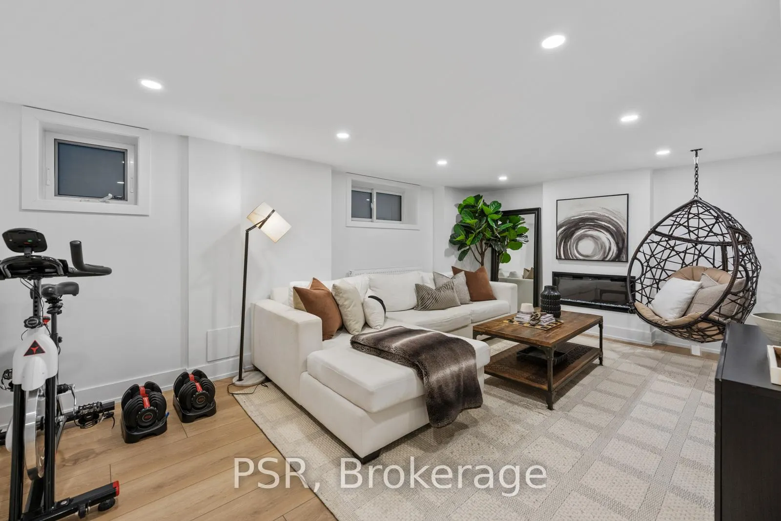 Photo 26 of 51 Camberwell Road, Toronto, Humewood-Cedarvale — HOMEH