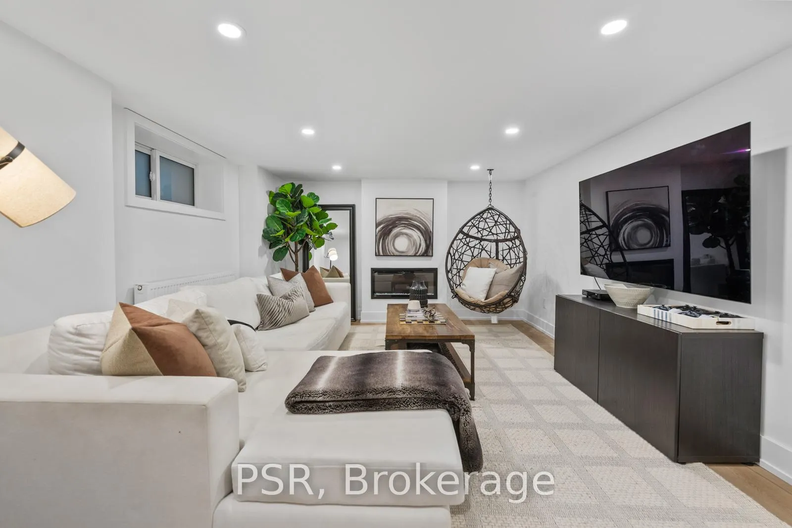 Photo 27 of 51 Camberwell Road, Toronto, Humewood-Cedarvale — HOMEH