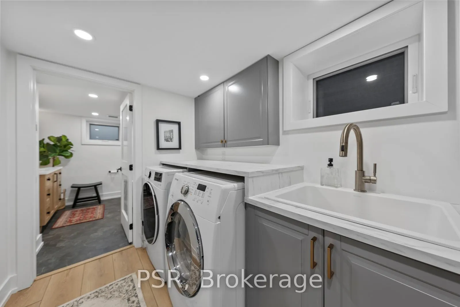 Photo 33 of 51 Camberwell Road, Toronto, Humewood-Cedarvale — HOMEH