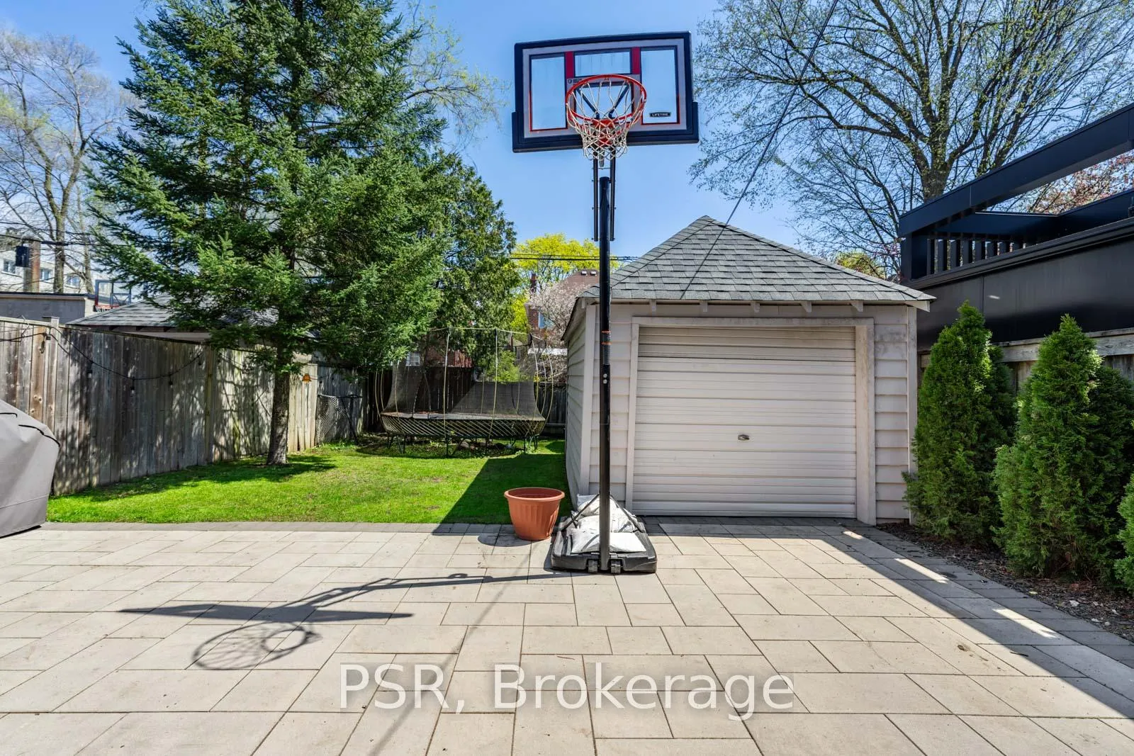 Photo 36 of 51 Camberwell Road, Toronto, Humewood-Cedarvale — HOMEH