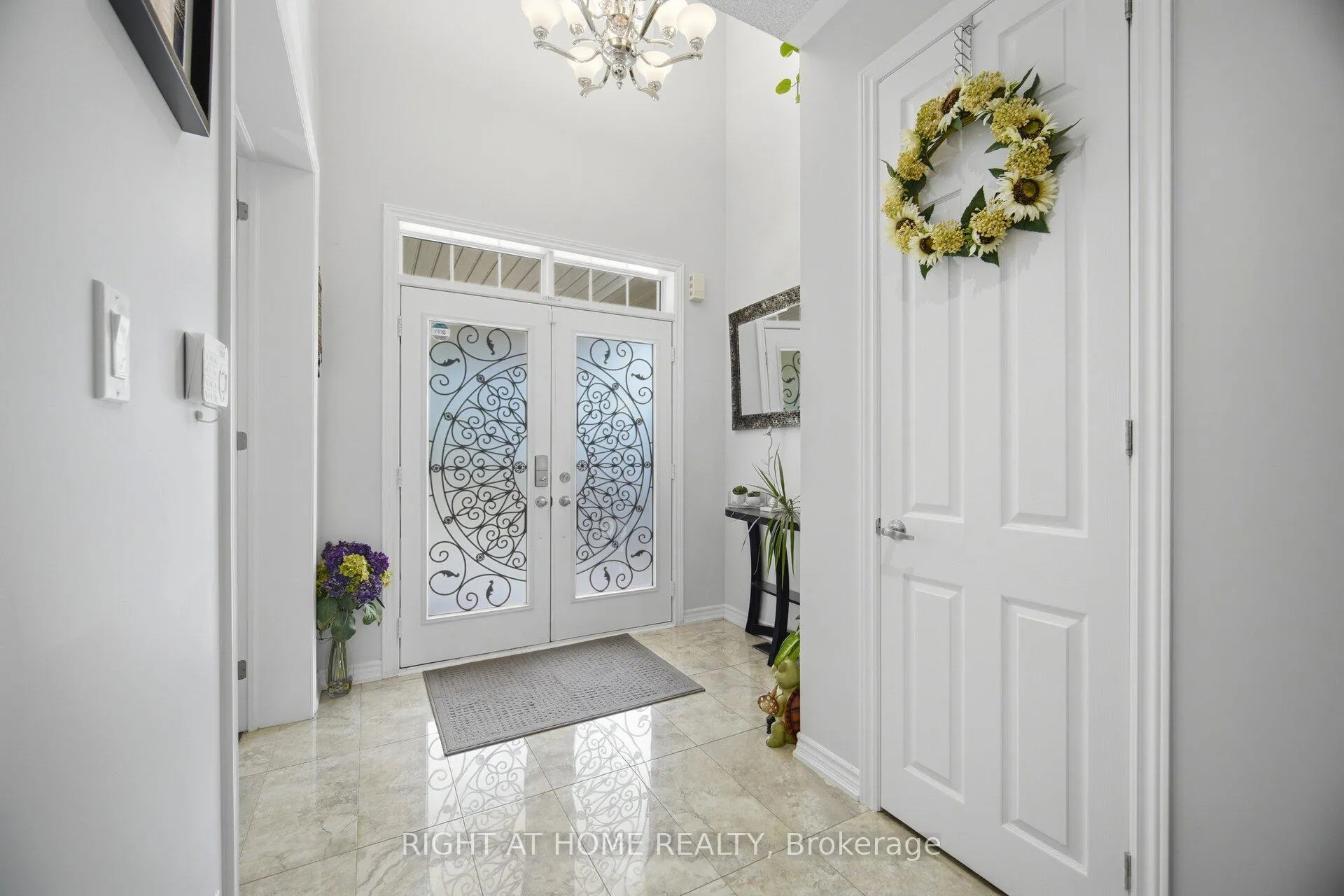 Photo 5 of 28 Marks Road, Springwater, Centre Vespra — HOMEH