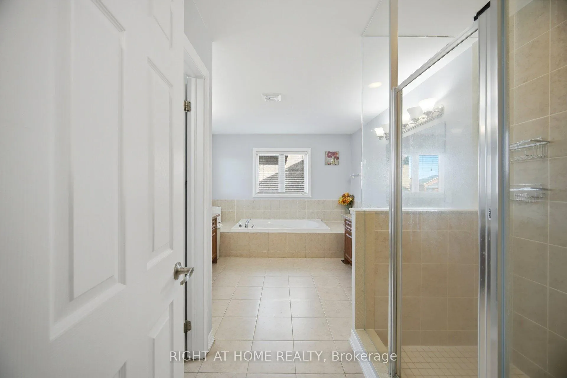 Photo 24 of 28 Marks Road, Springwater, Centre Vespra — HOMEH