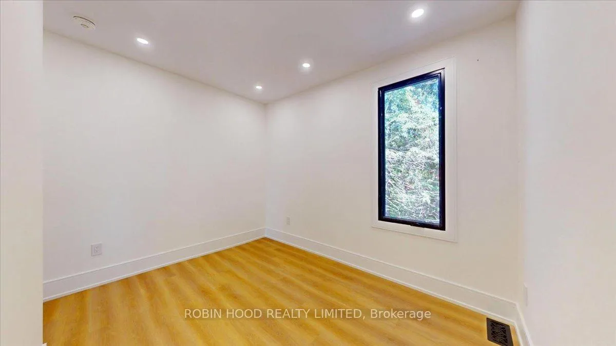 Photo 8 of Unit Unit 2, 239 Christie Street, Toronto, The Annex — HOMEH