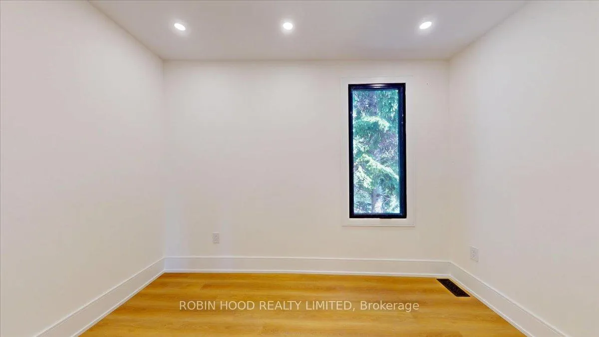 Photo 9 of Unit Unit 2, 239 Christie Street, Toronto, The Annex — HOMEH