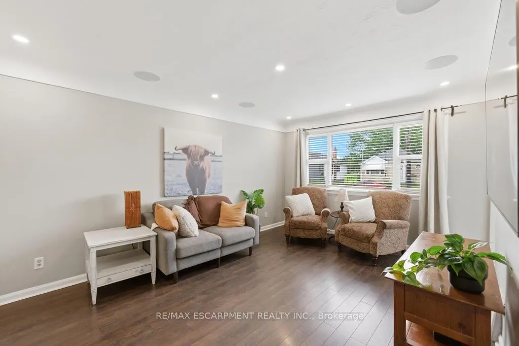 Photo 6 of 137 Cochrane Road, Hamilton, Glenview — HOMEH