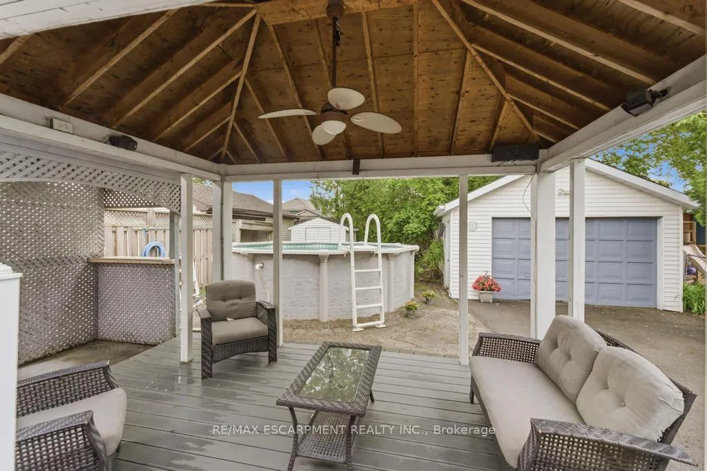 Photo 19 of 137 Cochrane Road, Hamilton, Glenview — HOMEH