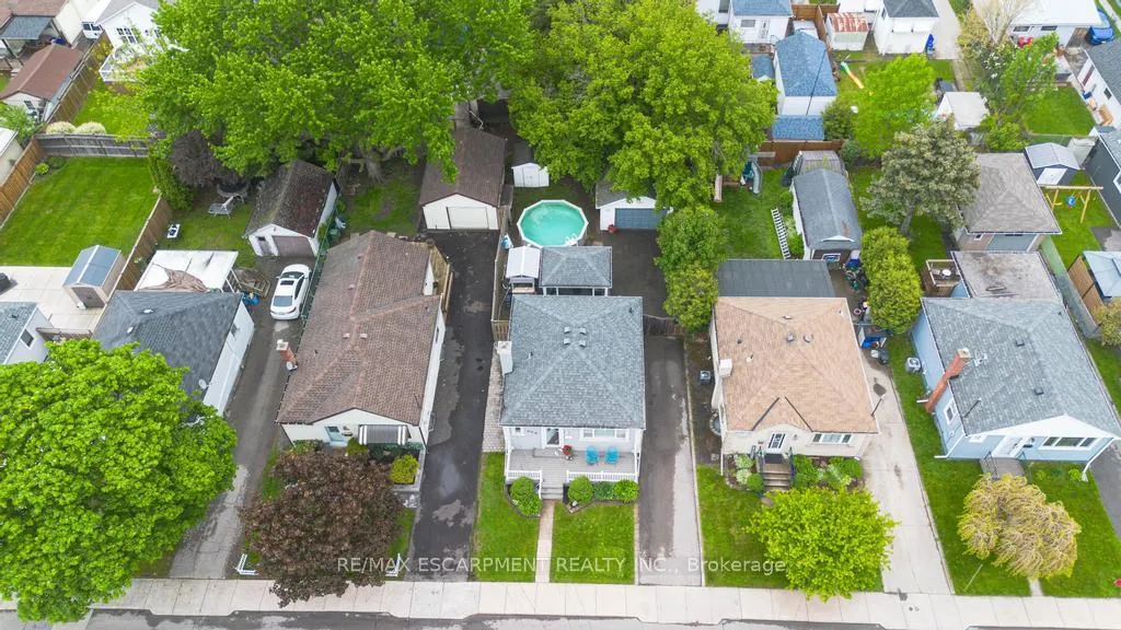 Photo 21 of 137 Cochrane Road, Hamilton, Glenview — HOMEH