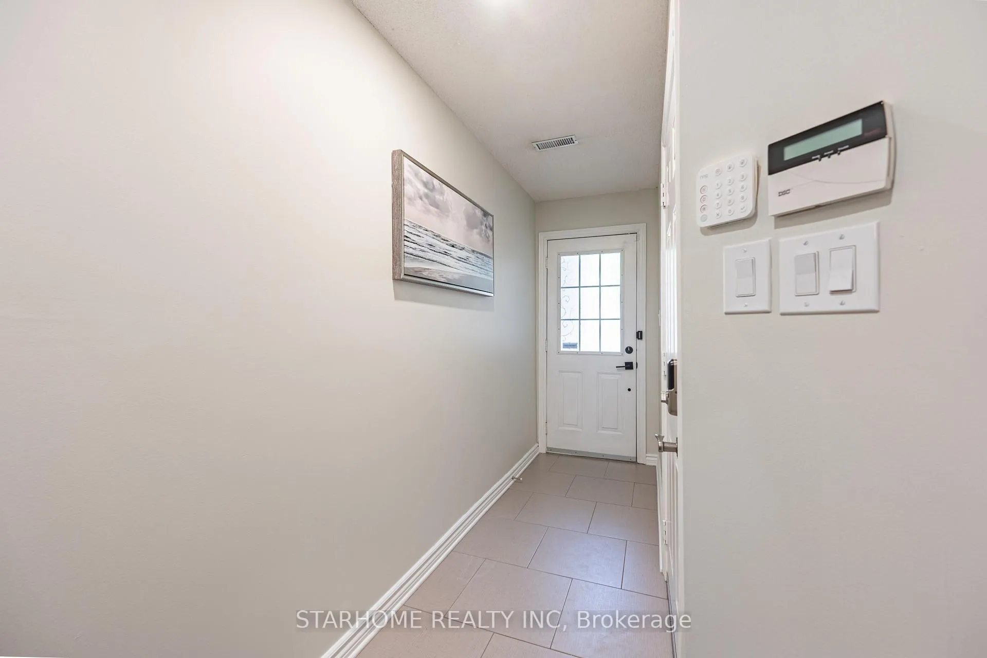 Photo 6 of 302 South Park Road, Markham, Commerce Valley — HOMEH