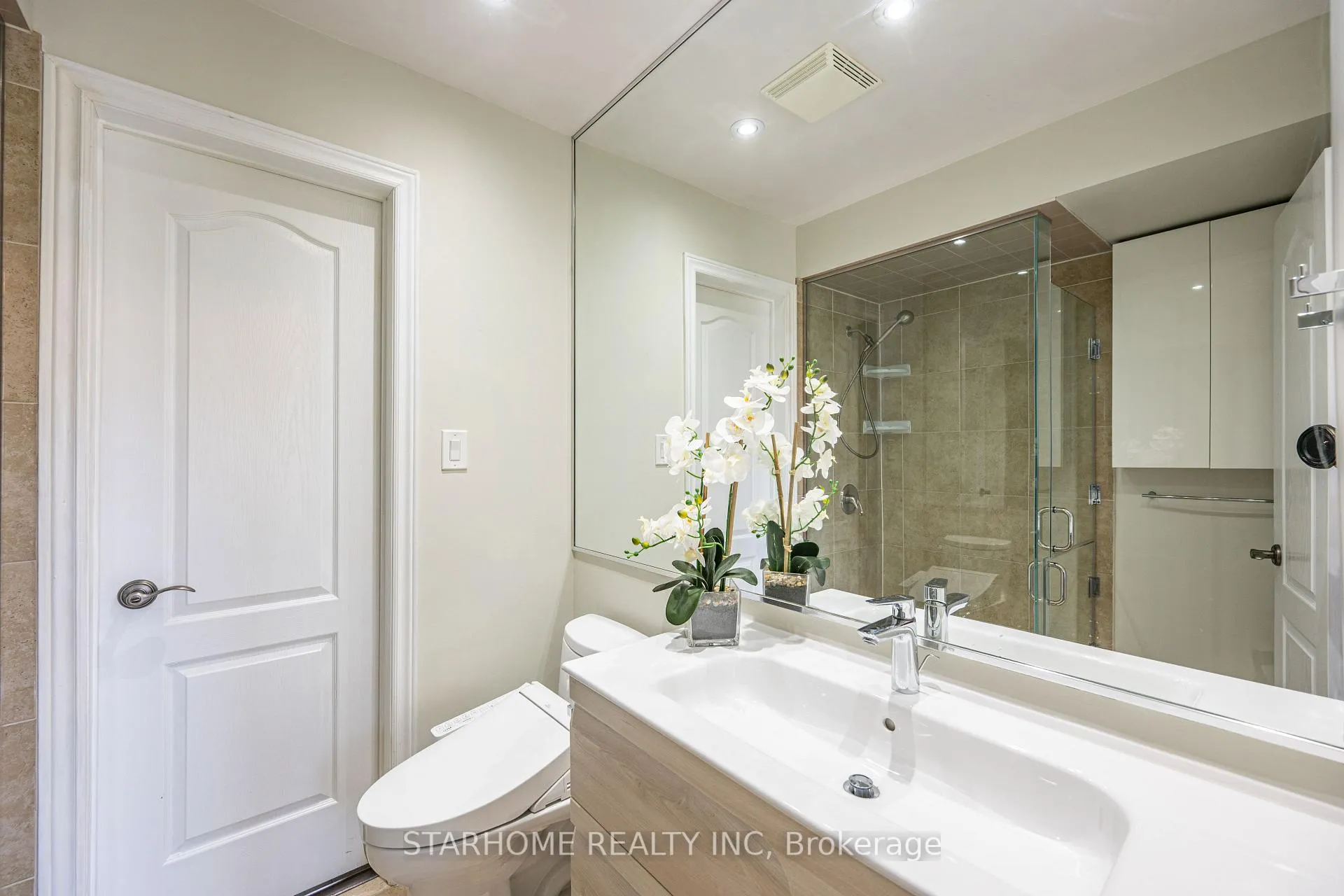 Photo 18 of 302 South Park Road, Markham, Commerce Valley — HOMEH