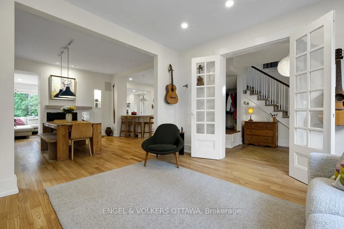 Photo 8 of 618 Edison Avenue, Ottawa, McKellar/Highland — HOMEH