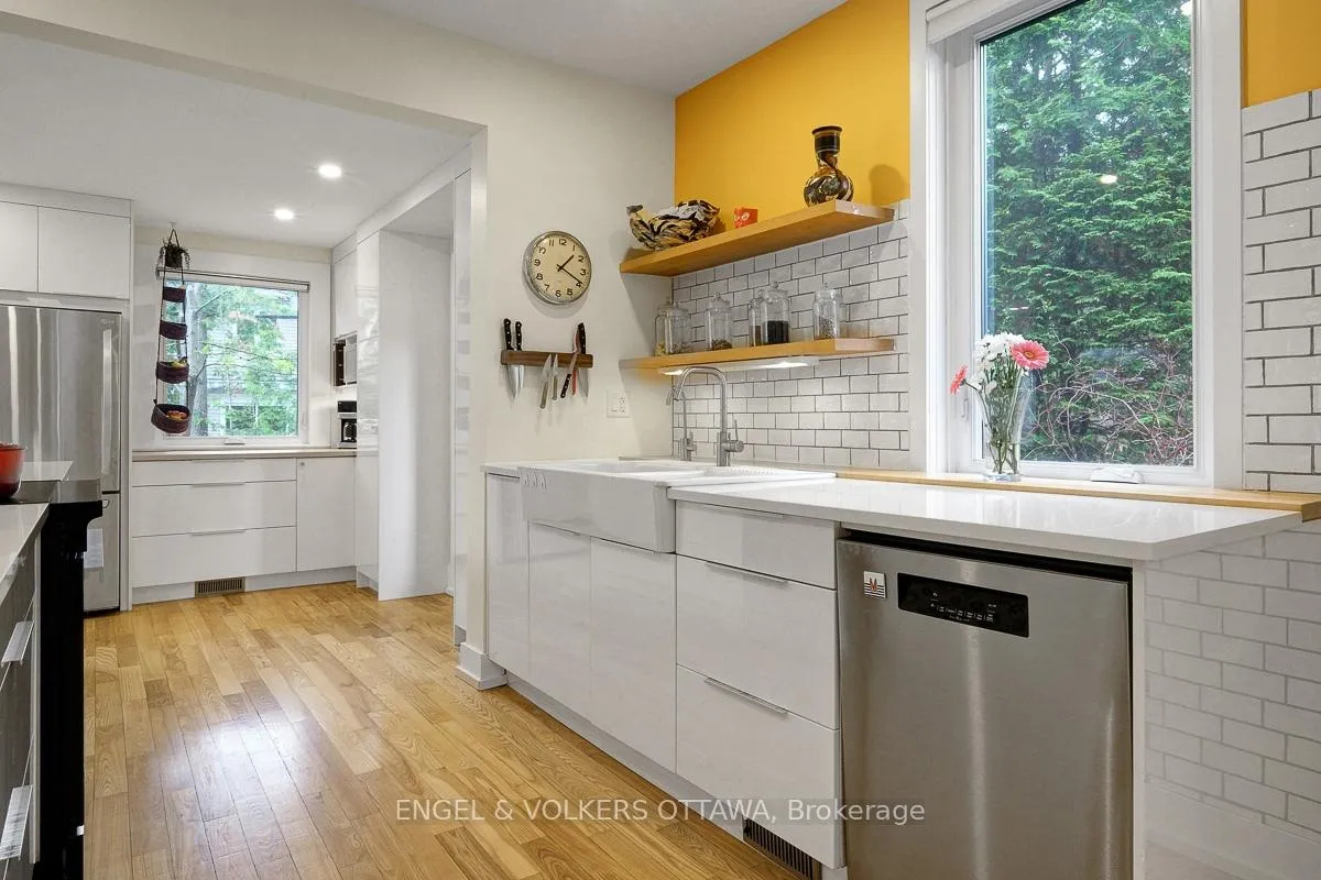 Photo 14 of 618 Edison Avenue, Ottawa, McKellar/Highland — HOMEH