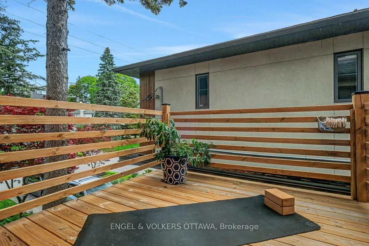 Photo 26 of 618 Edison Avenue, Ottawa, McKellar/Highland — HOMEH