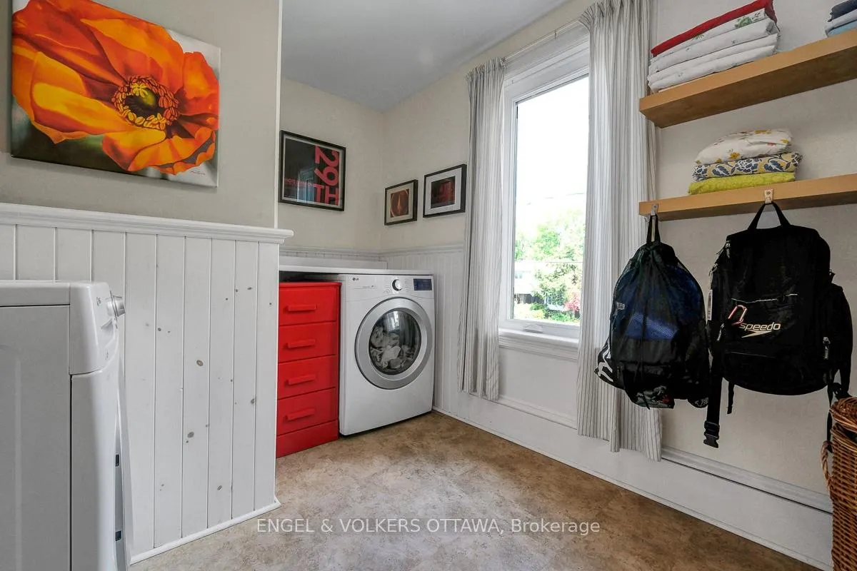 Photo 33 of 618 Edison Avenue, Ottawa, McKellar/Highland — HOMEH