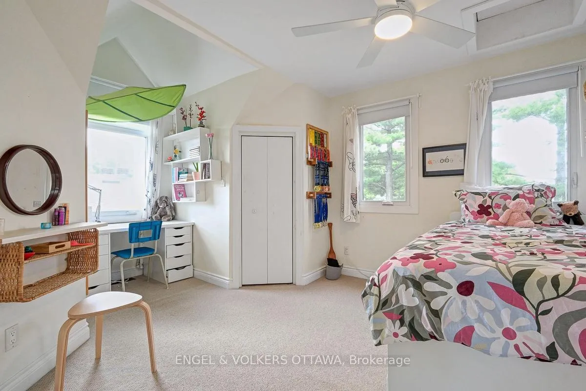 Photo 39 of 618 Edison Avenue, Ottawa, McKellar/Highland — HOMEH