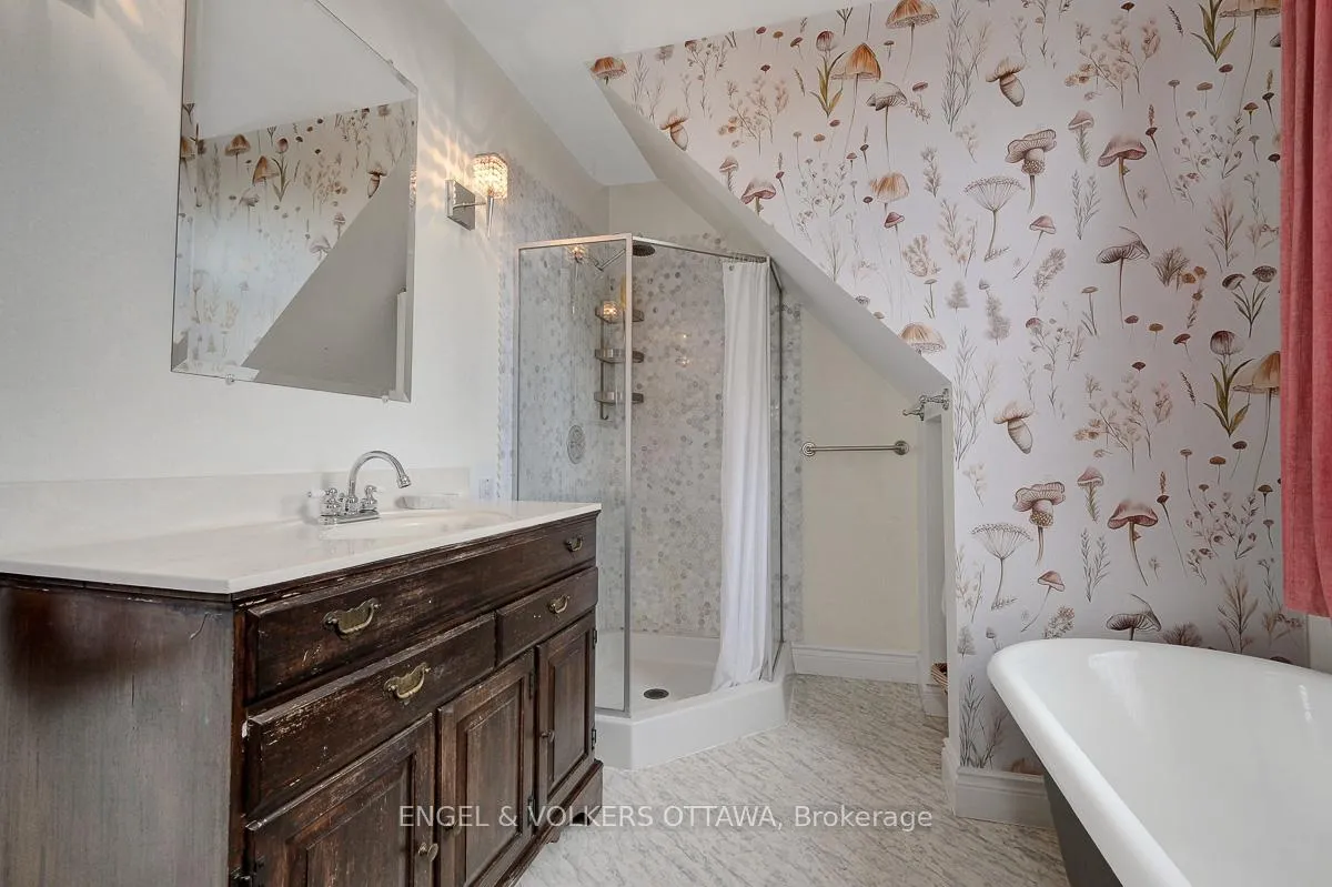 Photo 40 of 618 Edison Avenue, Ottawa, McKellar/Highland — HOMEH