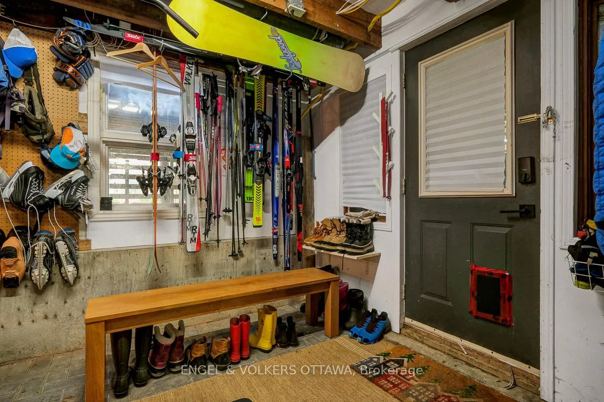 Photo 41 of 618 Edison Avenue, Ottawa, McKellar/Highland — HOMEH
