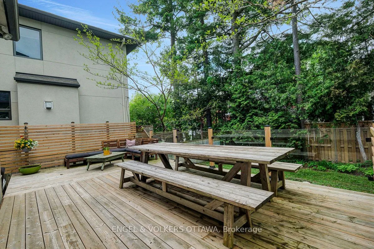 Photo 43 of 618 Edison Avenue, Ottawa, McKellar/Highland — HOMEH