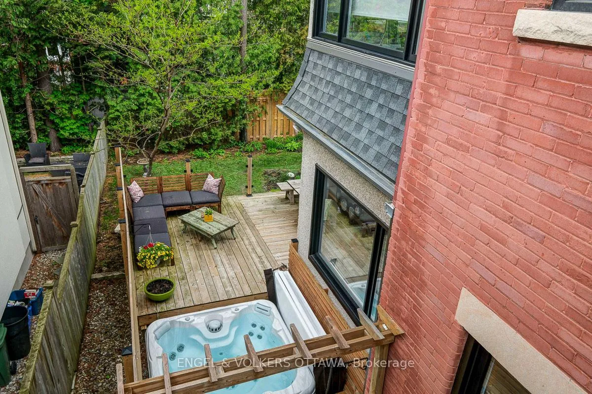 Photo 47 of 618 Edison Avenue, Ottawa, McKellar/Highland — HOMEH