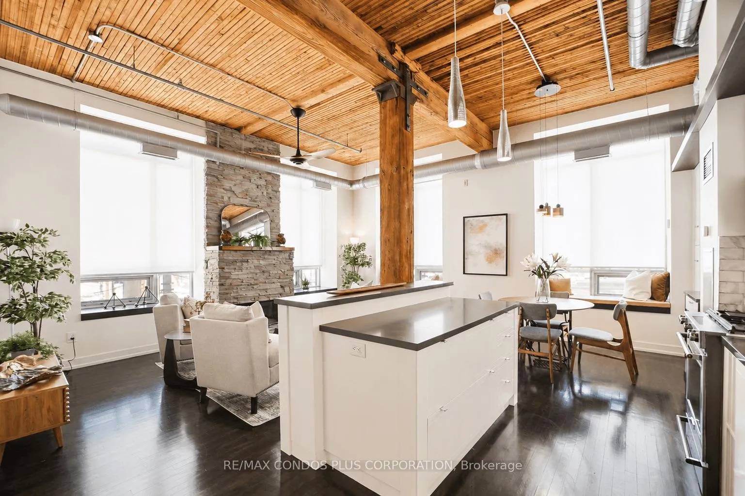 Photo 8 of Unit 225, 993 Queen Street W, Toronto, Niagara — HOMEH