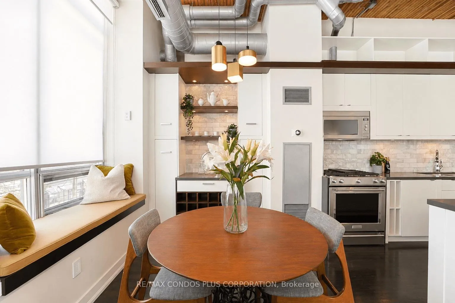 Photo 14 of Unit 225, 993 Queen Street W, Toronto, Niagara — HOMEH