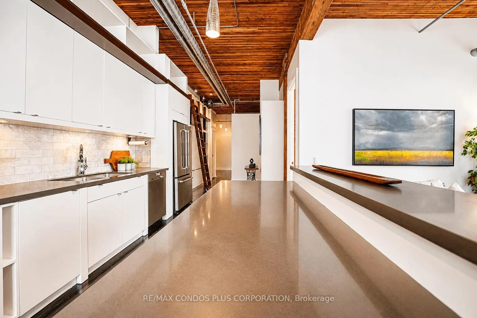 Photo 19 of Unit 225, 993 Queen Street W, Toronto, Niagara — HOMEH