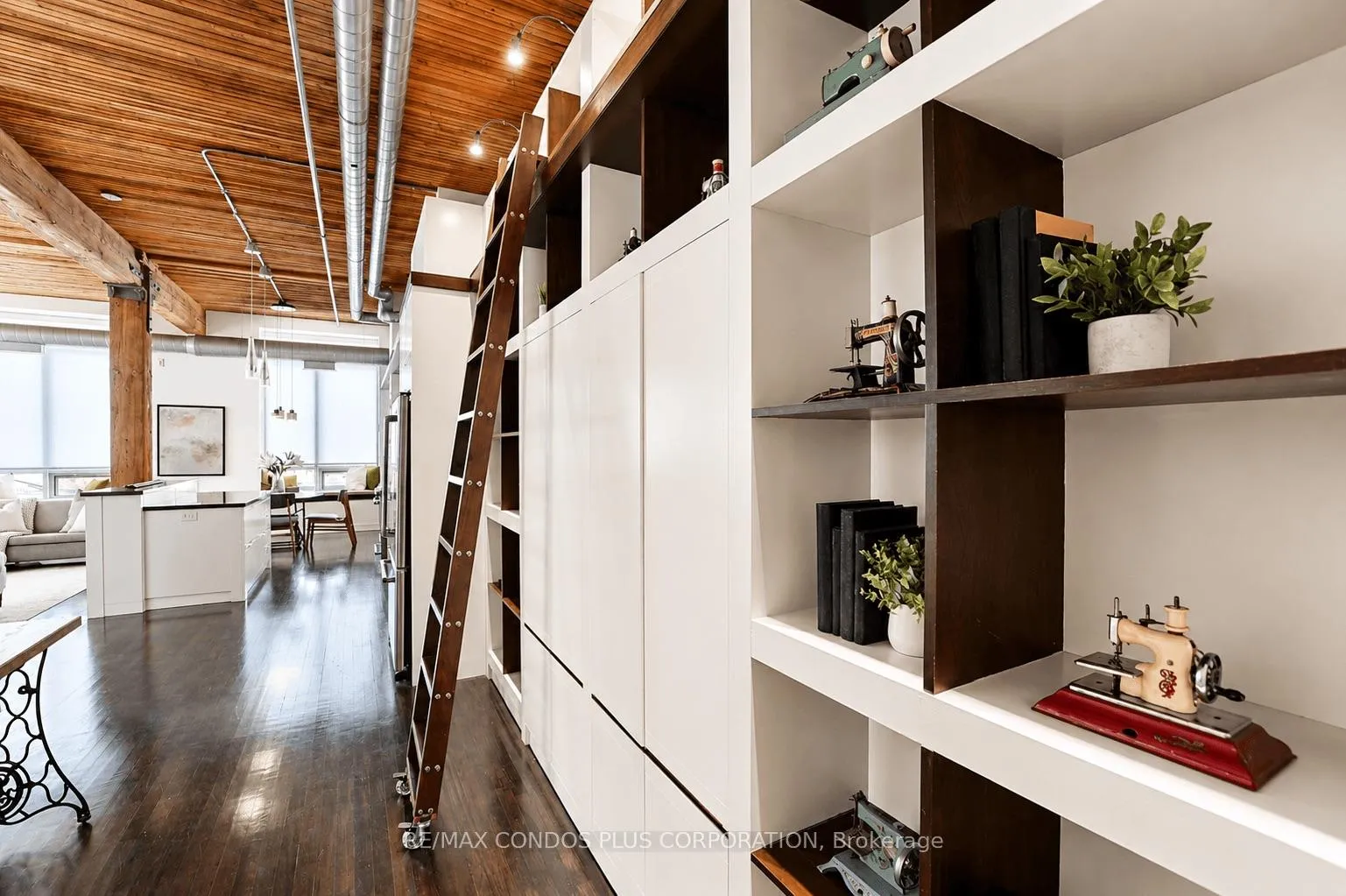 Photo 27 of Unit 225, 993 Queen Street W, Toronto, Niagara — HOMEH