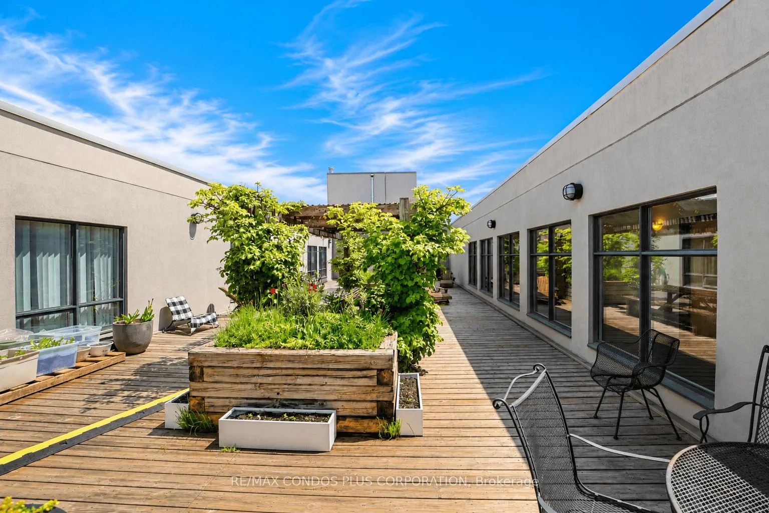 Photo 44 of Unit 225, 993 Queen Street W, Toronto, Niagara — HOMEH