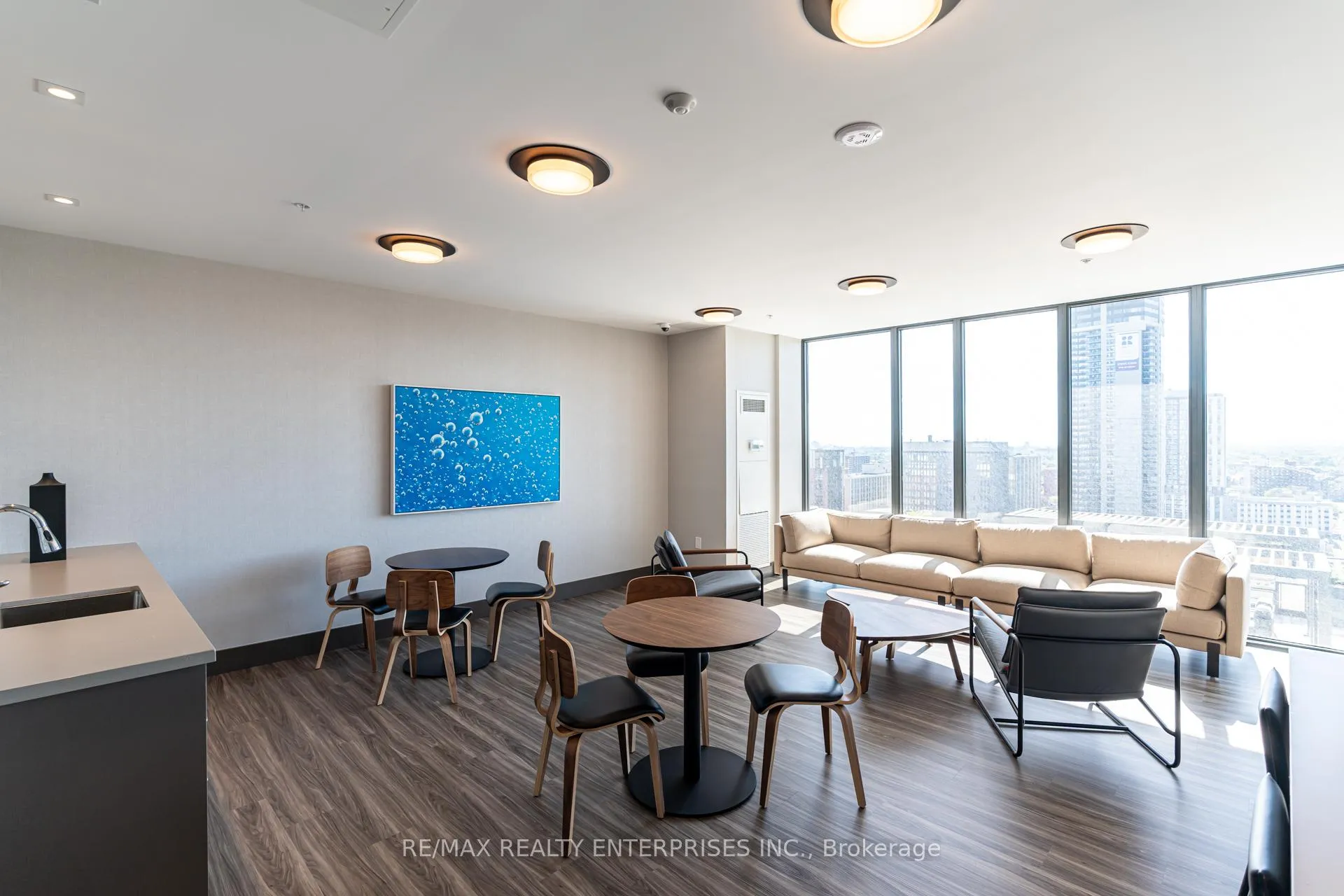 Photo 26 of Unit 2402, 75 James Street S, Hamilton, Corktown — HOMEH
