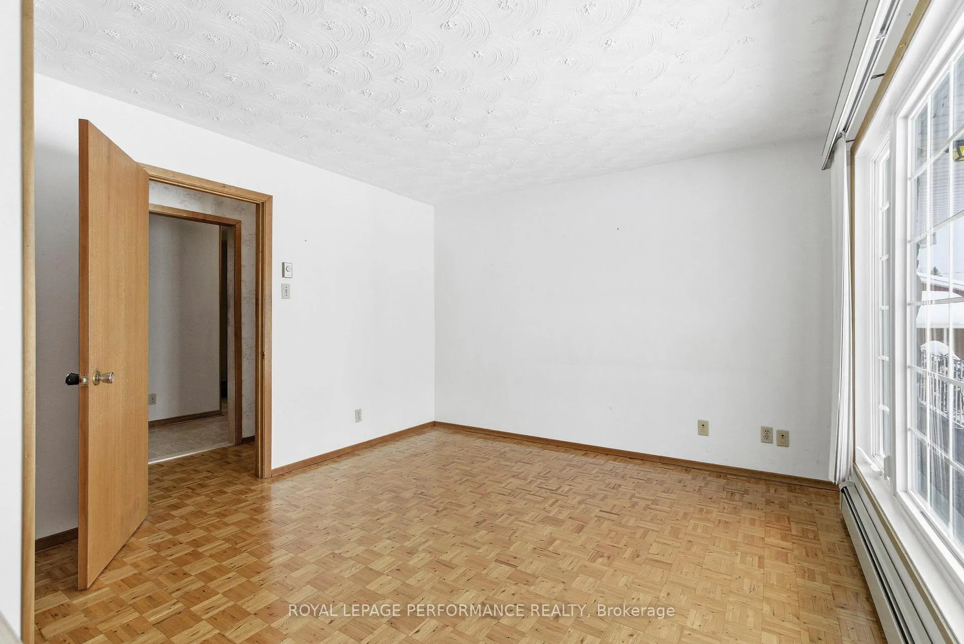 Photo 15 of 166 McCormick Road, North Glengarry, Alexandria — HOMEH