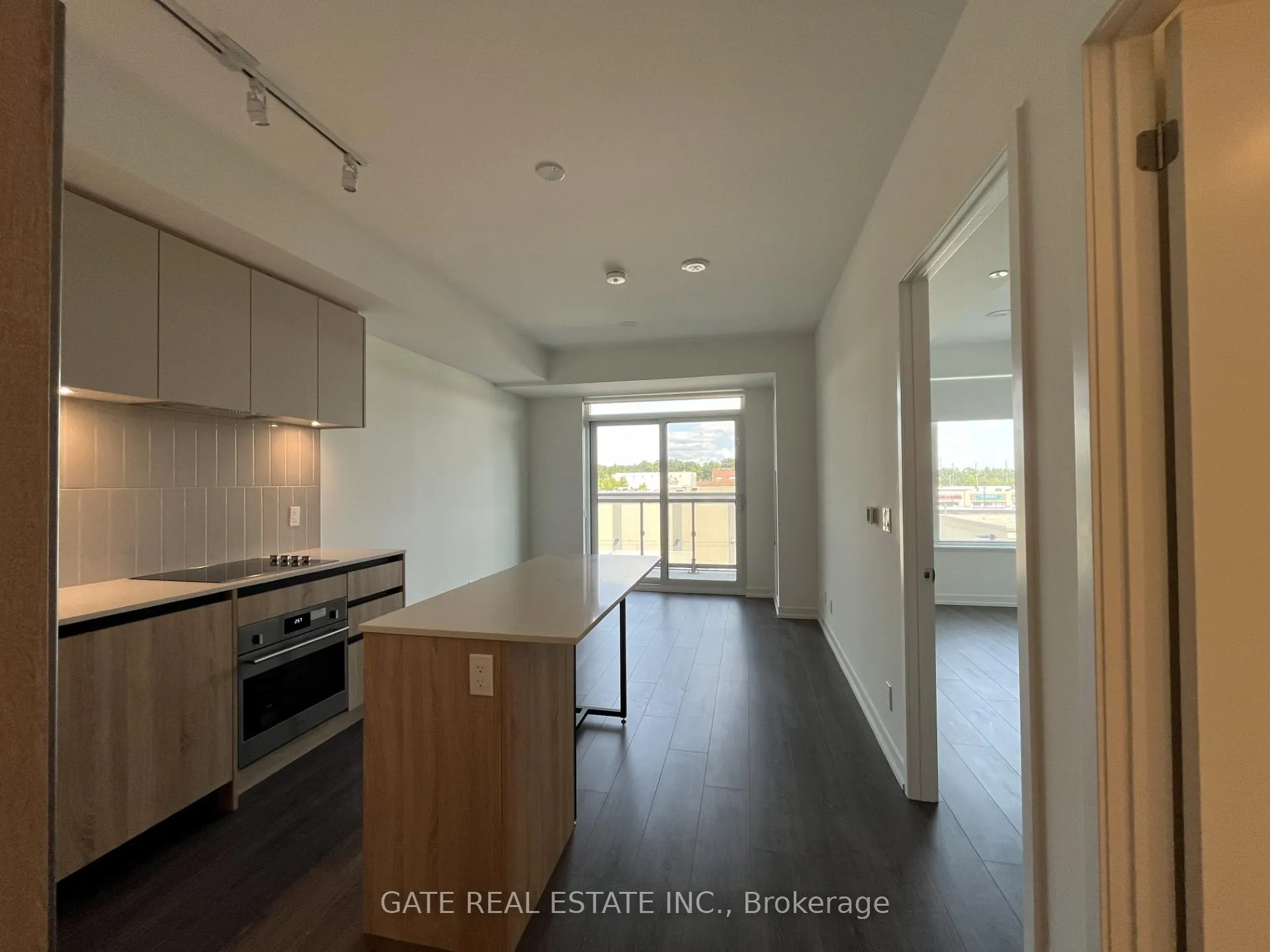 Photo 7 of Unit C-317, 8 Beverley Glen Boulevard, Vaughan, Beverley Glen — HOMEH