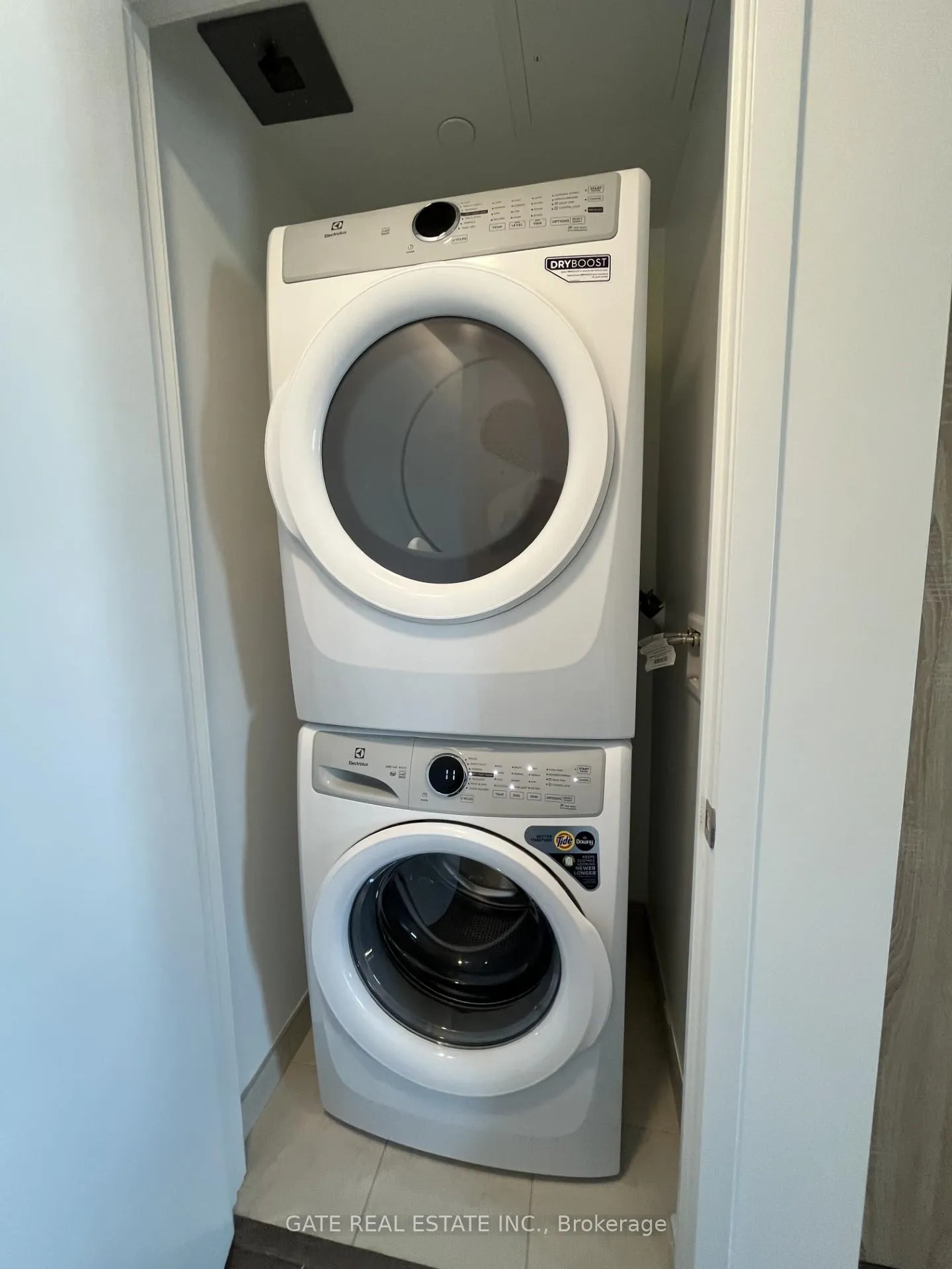Photo 21 of Unit C-317, 8 Beverley Glen Boulevard, Vaughan, Beverley Glen — HOMEH