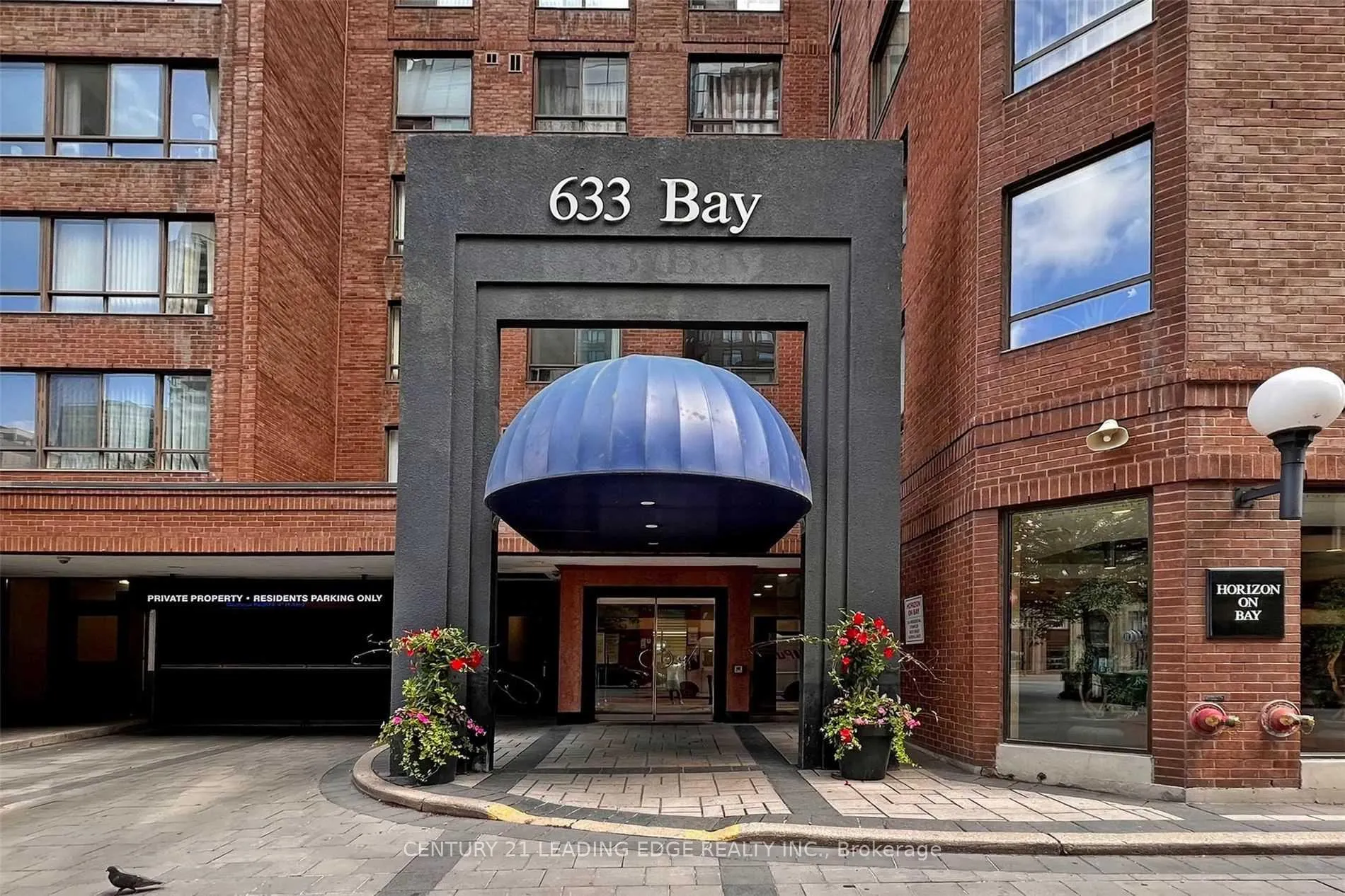 Photo 1 of Unit 2204, 633 Bay Street, Toronto, Bay Street Corridor — HOMEH