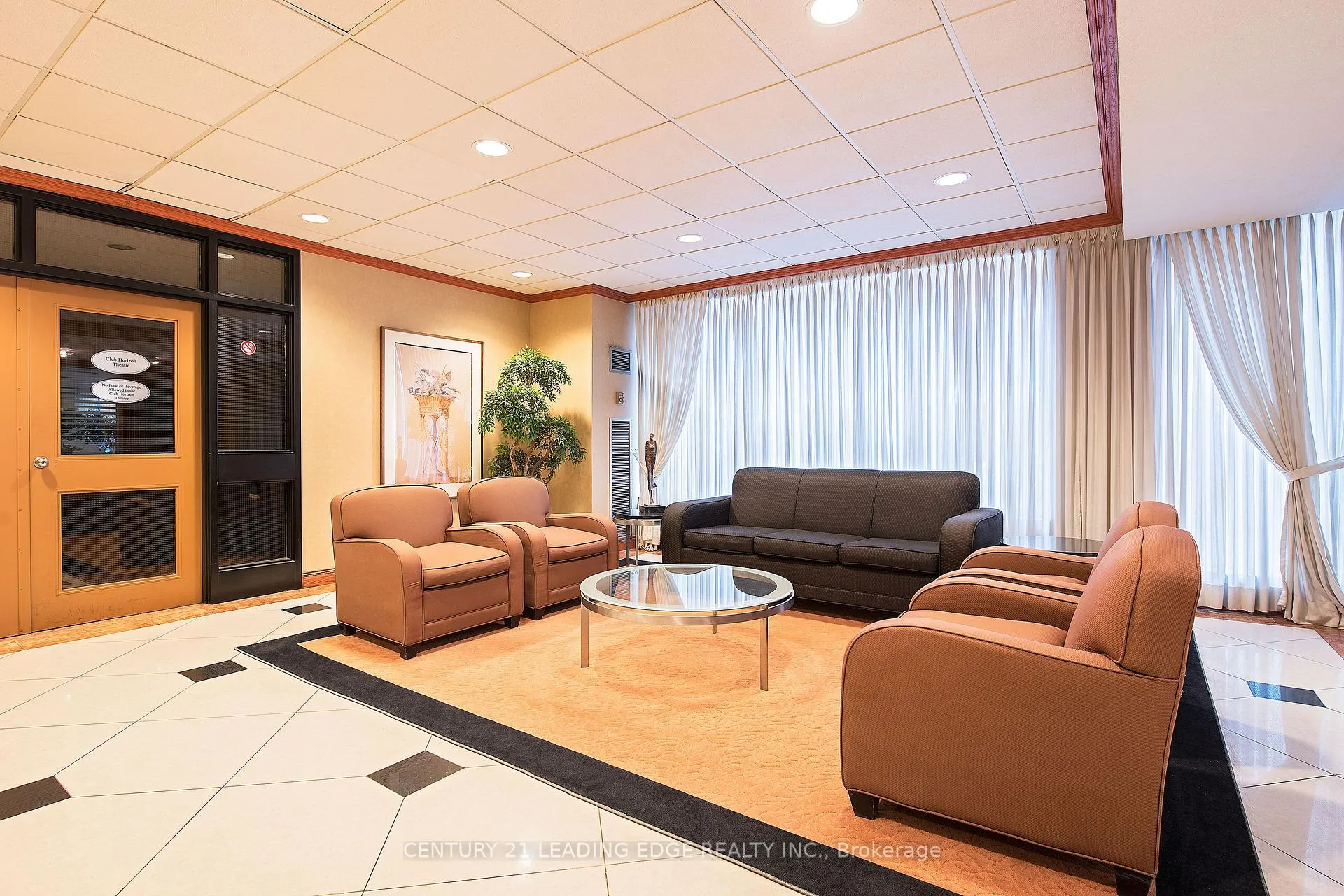 Photo 2 of Unit 2204, 633 Bay Street, Toronto, Bay Street Corridor — HOMEH