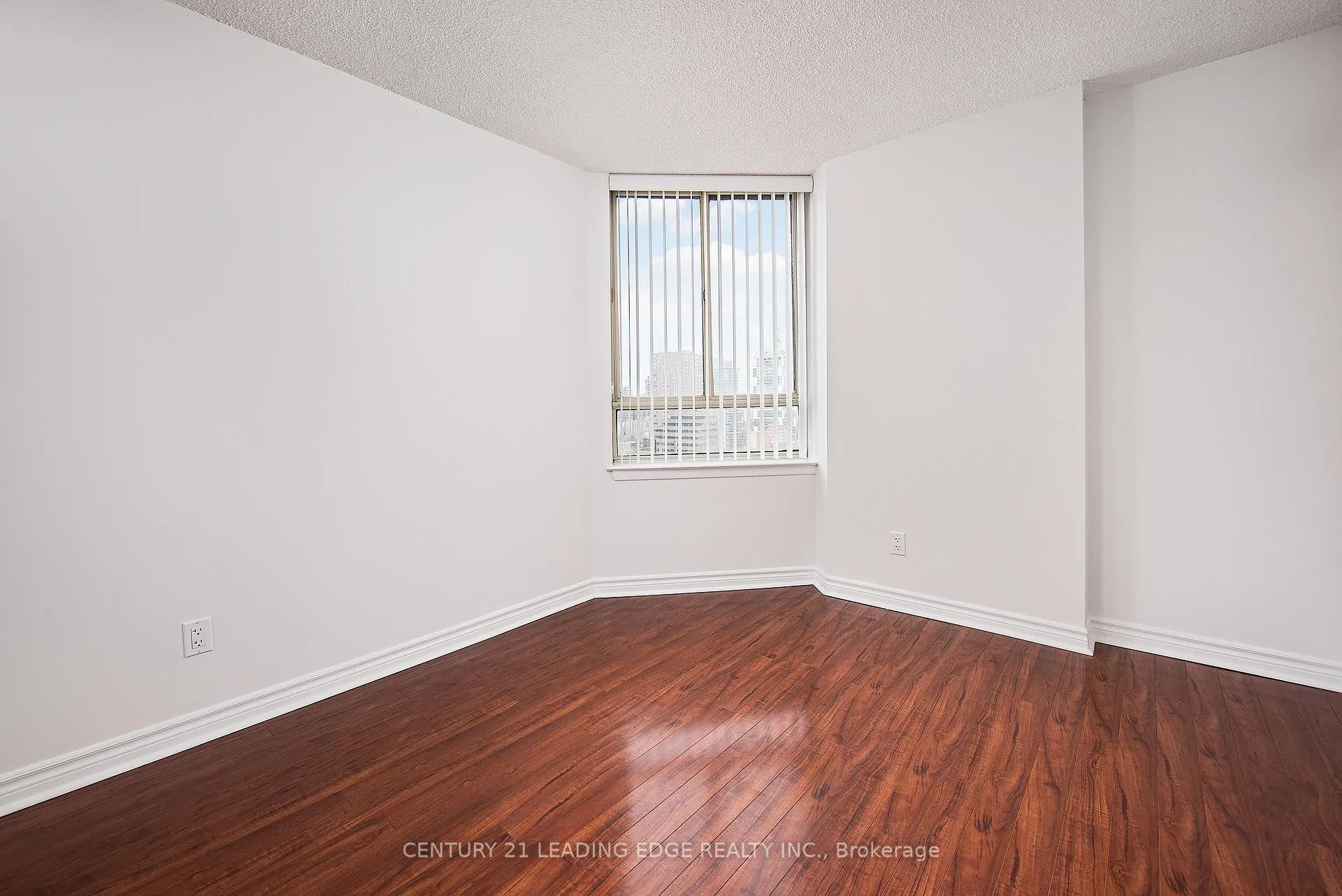 Photo 14 of Unit 2204, 633 Bay Street, Toronto, Bay Street Corridor — HOMEH
