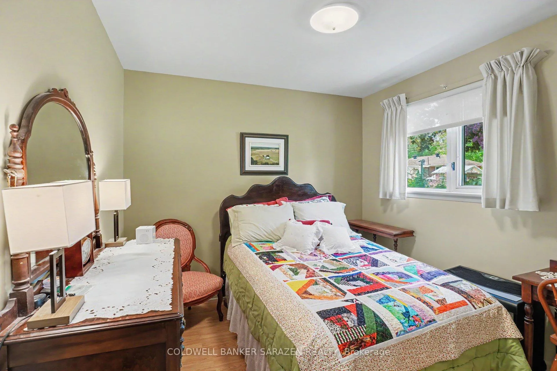 Photo 14 of 205 Airth Boulevard W, Renfrew — HOMEH