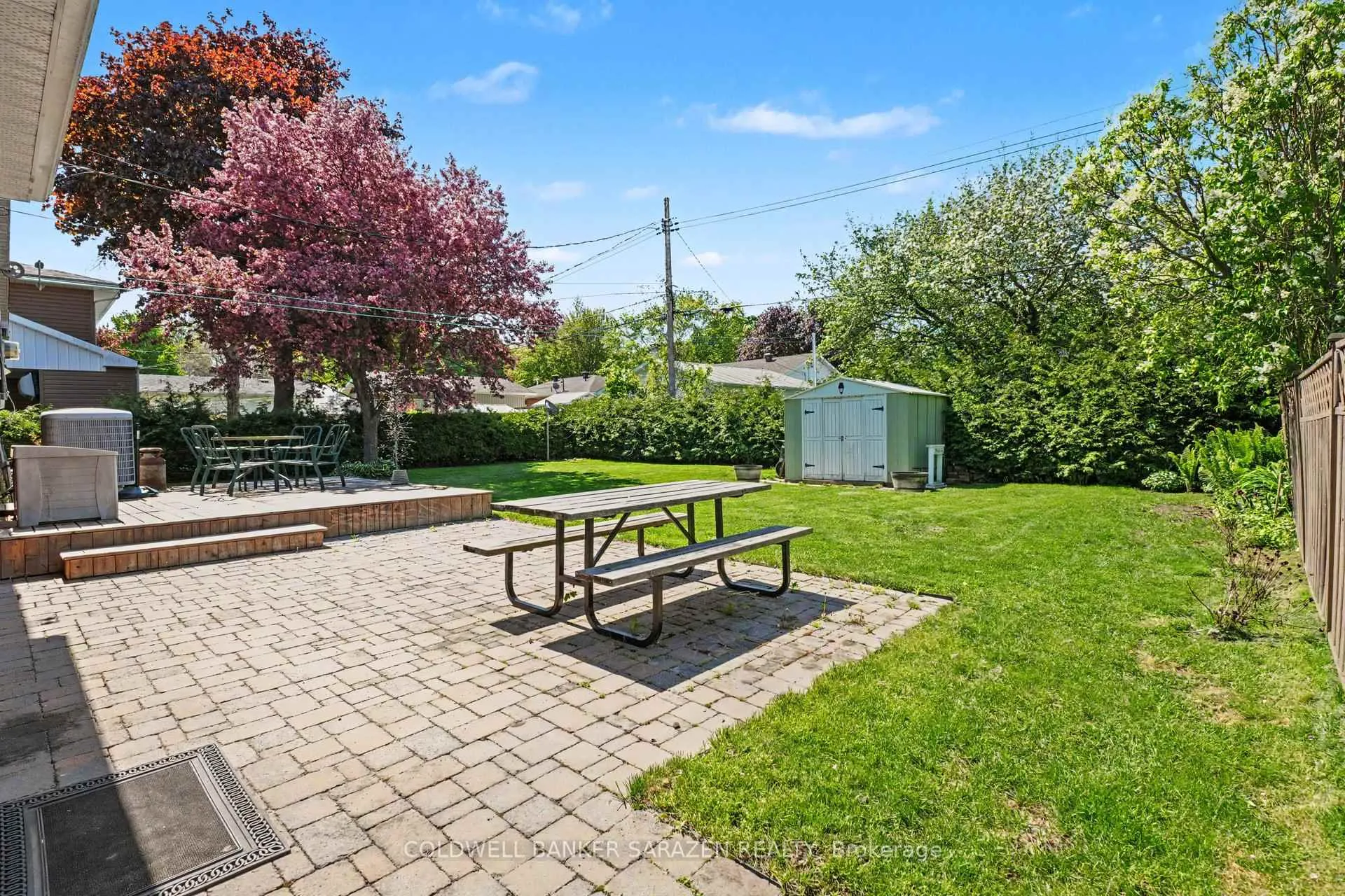 Photo 20 of 205 Airth Boulevard W, Renfrew — HOMEH