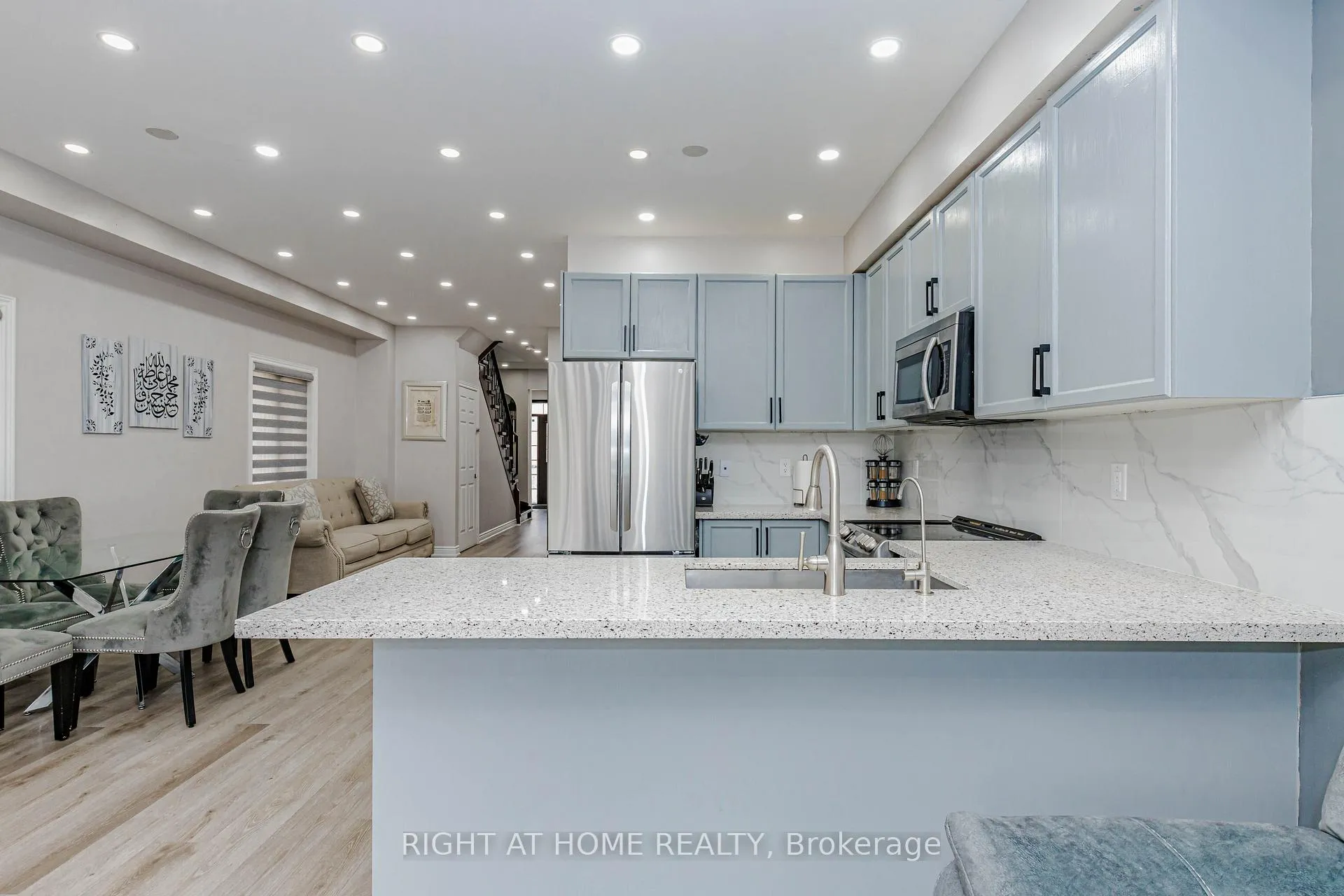 Photo 17 of 83 Crumlin Crescent, Brampton, Credit Valley — HOMEH