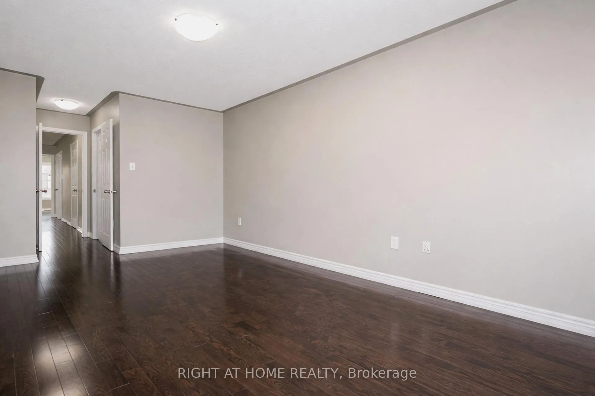 Photo 27 of 83 Crumlin Crescent, Brampton, Credit Valley — HOMEH