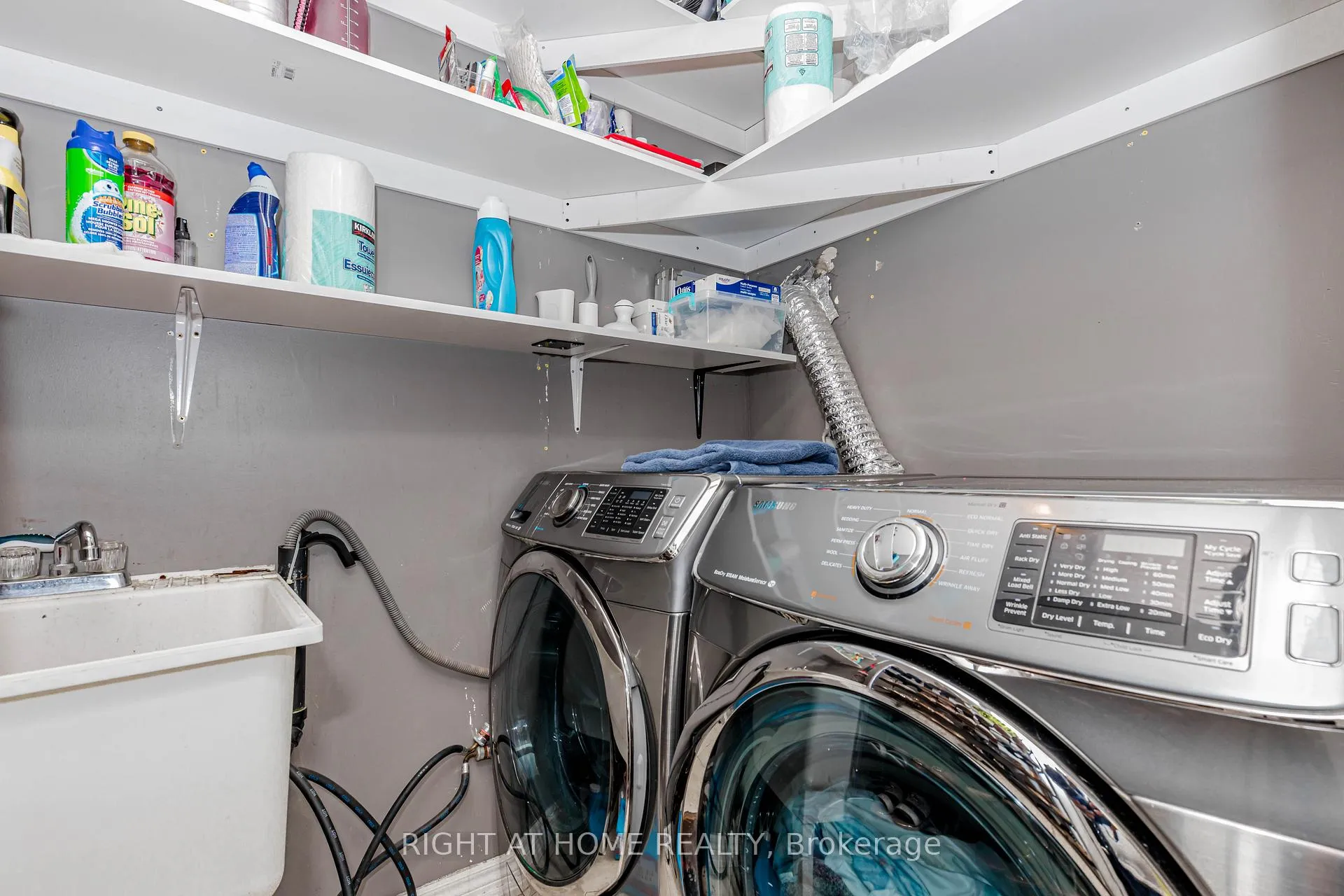 Photo 38 of 83 Crumlin Crescent, Brampton, Credit Valley — HOMEH