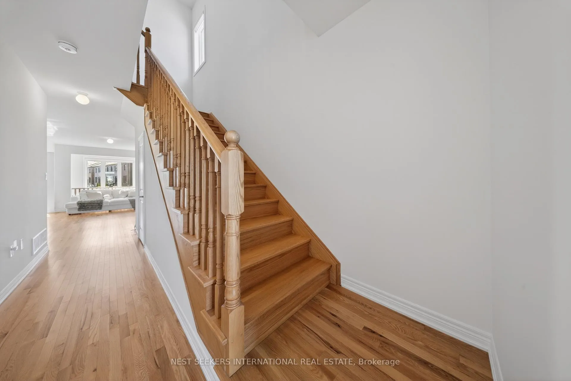 Photo 15 of 110 Hartington Street, Vaughan, Kleinburg — HOMEH