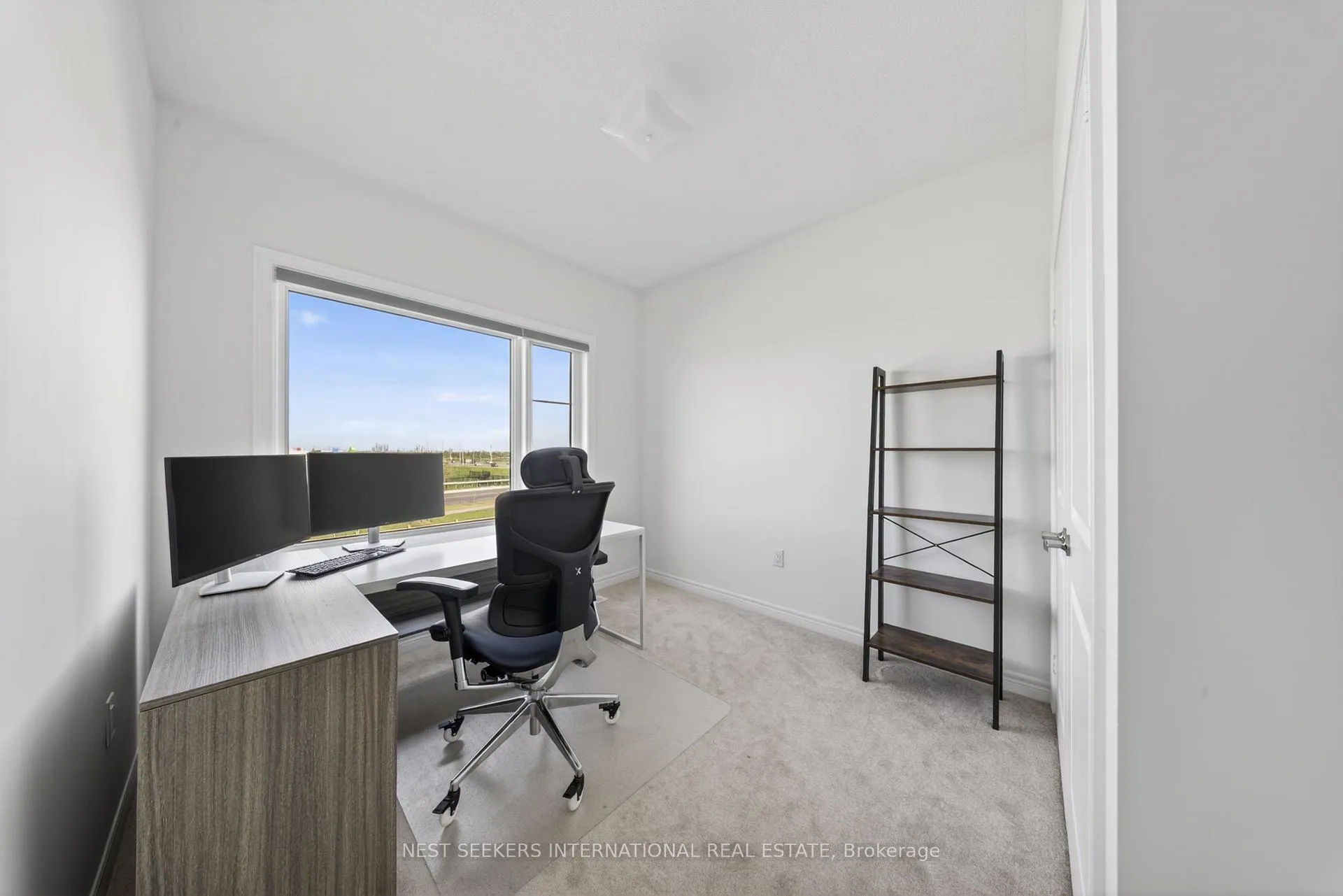 Photo 18 of 110 Hartington Street, Vaughan, Kleinburg — HOMEH