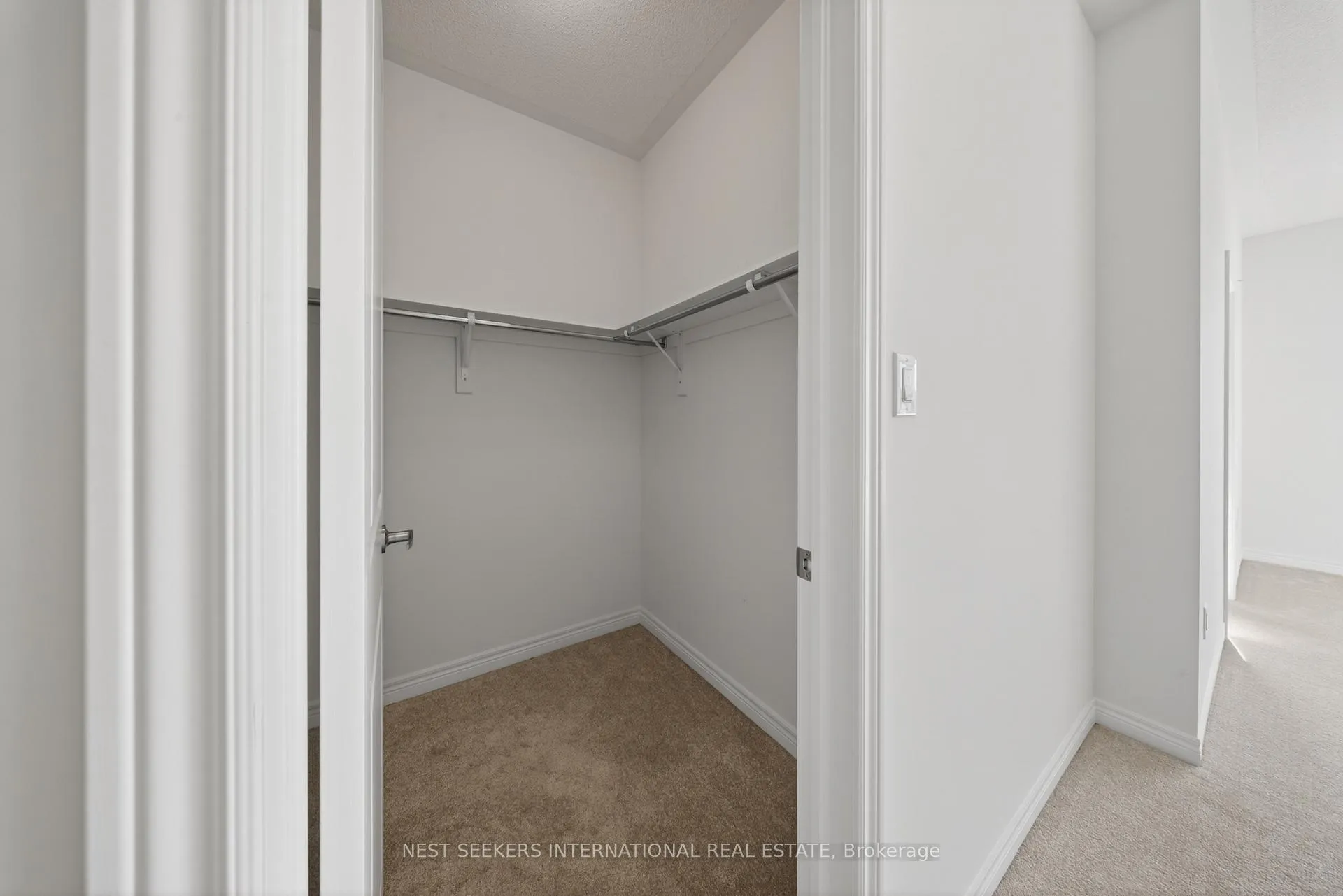 Photo 23 of 110 Hartington Street, Vaughan, Kleinburg — HOMEH