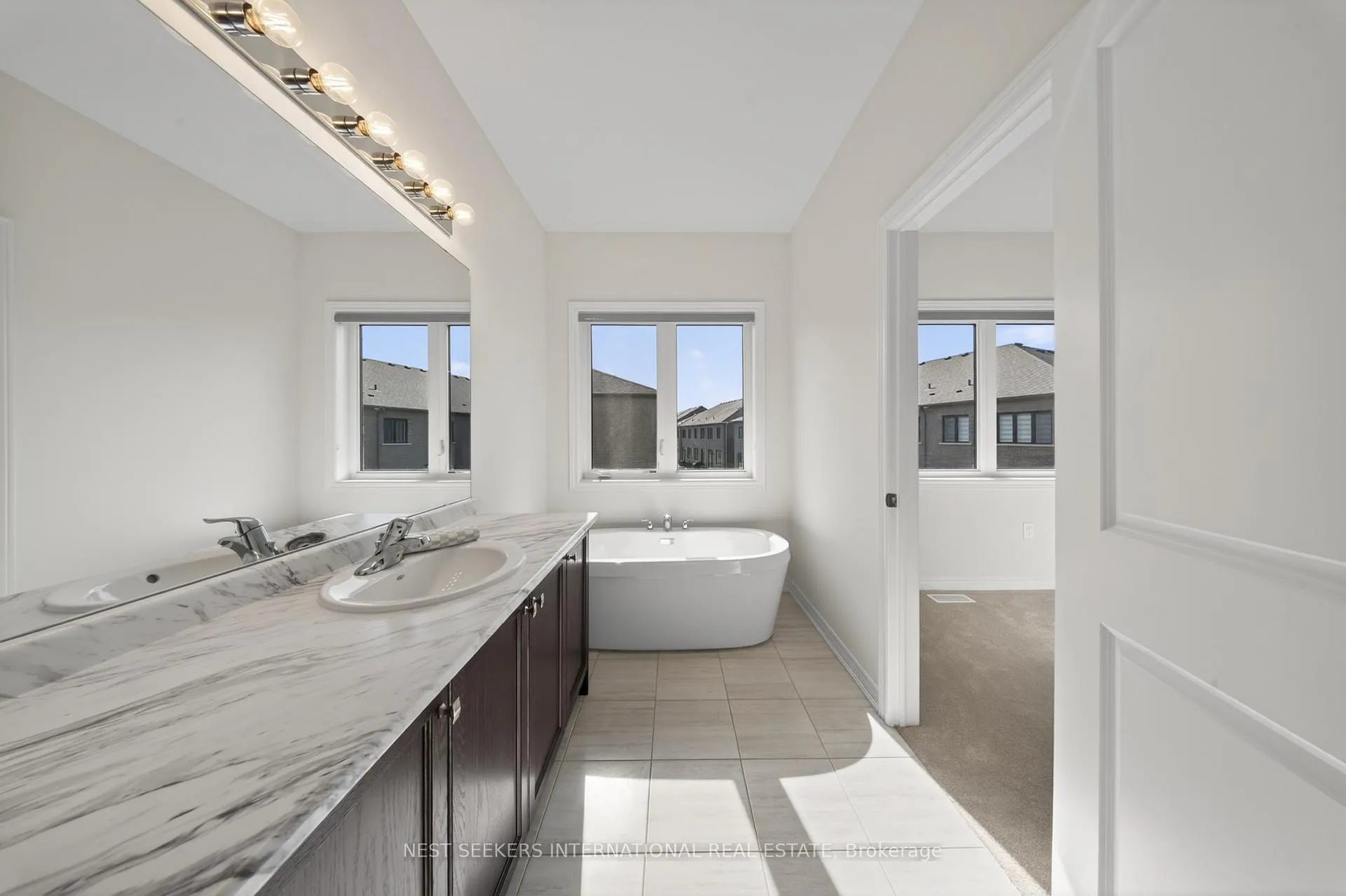 Photo 28 of 110 Hartington Street, Vaughan, Kleinburg — HOMEH