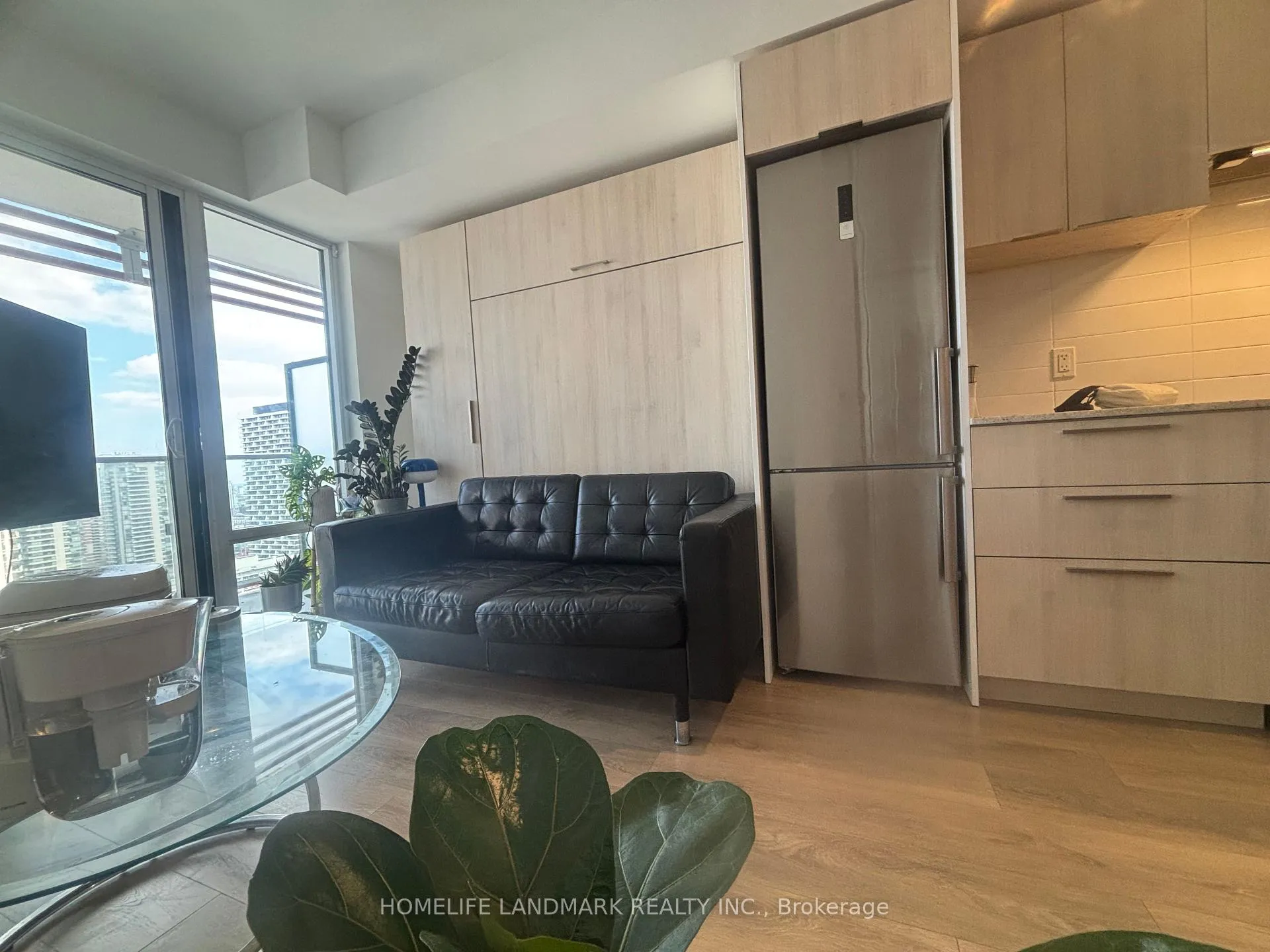 Photo 6 of 18 Maitland Terrace, Toronto, Church-Yonge Corridor — HOMEH