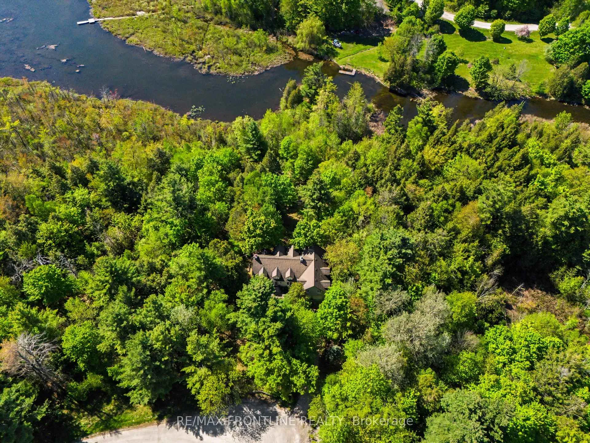 Photo 5 of 103 Healey Drive, Drummond/North Elmsley, Drummond/North Elmsley (North Elmsley) Twp — HOMEH