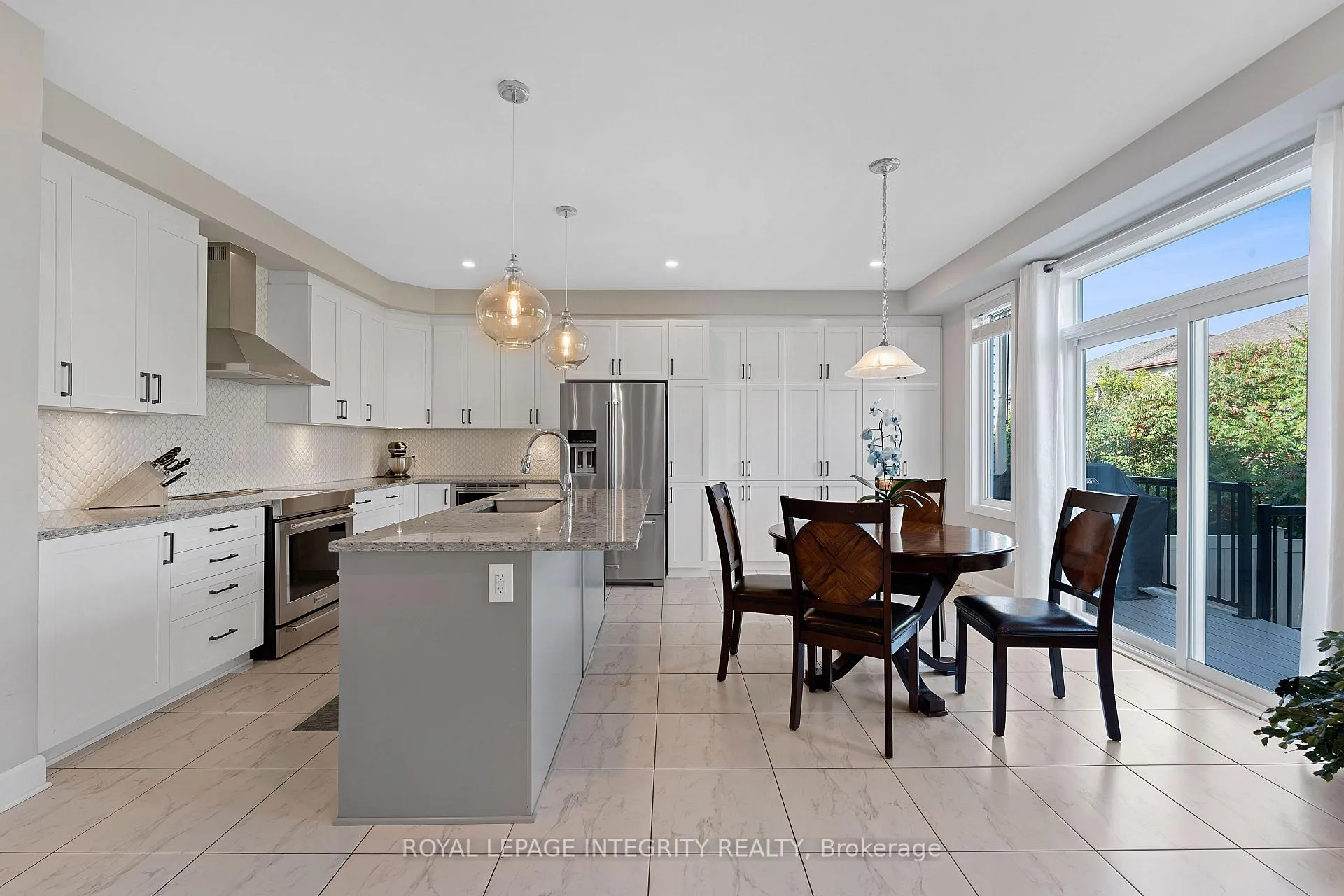 Photo 13 of 49 Hawks Landing Crescent, Ottawa, Stittsville (North) — HOMEH