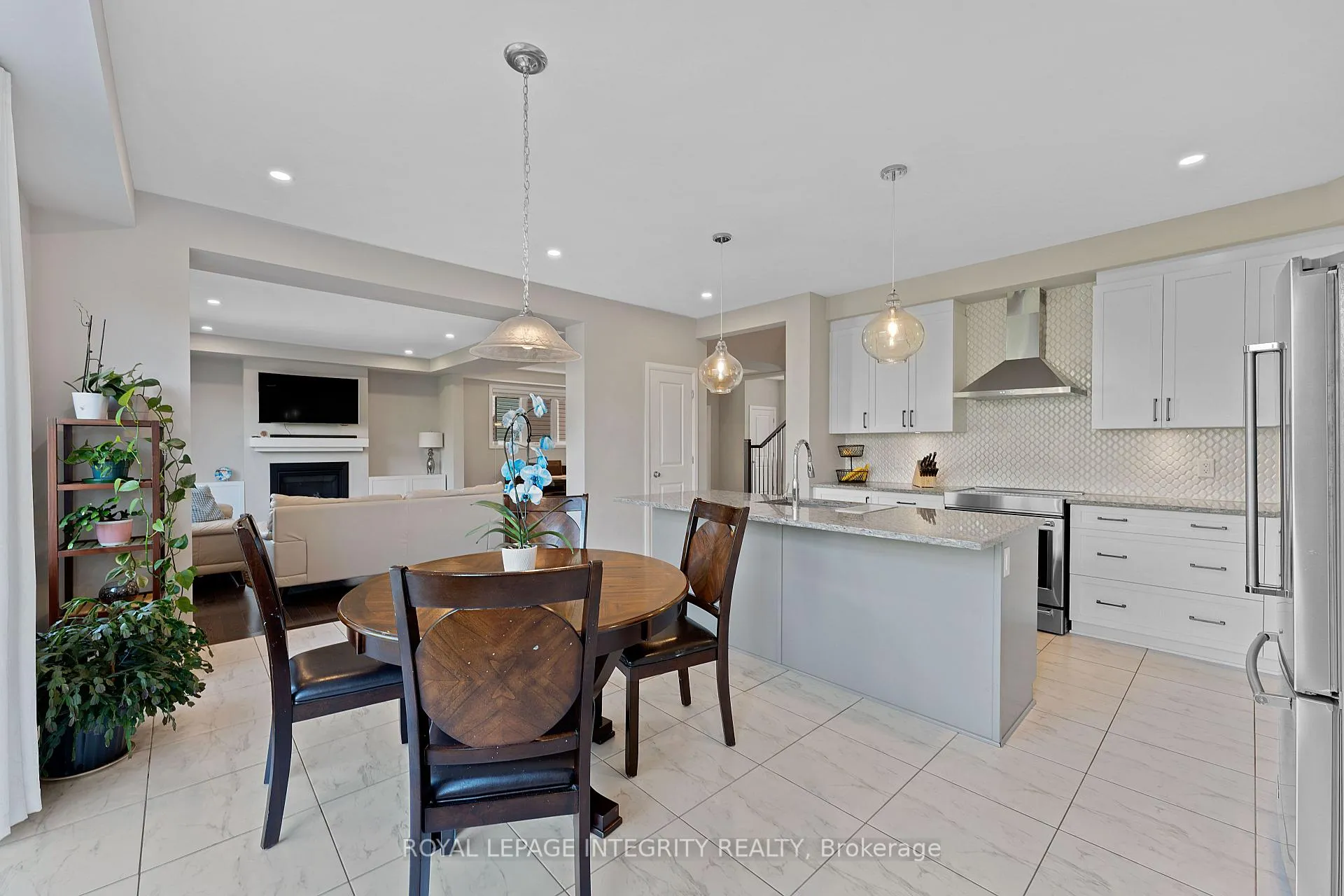 Photo 17 of 49 Hawks Landing Crescent, Ottawa, Stittsville (North) — HOMEH